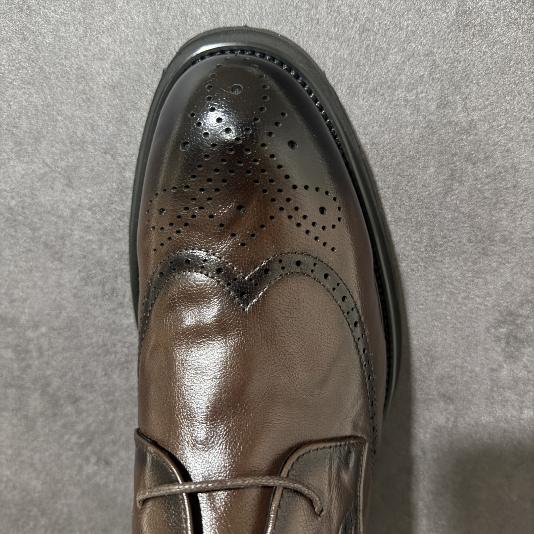ECCO爱步圆头雕花皮鞋 真皮布洛克皮鞋商务鞋男款 德比鞋 都市伦敦系列 甄选优质皮革搭配柔软的纺织衬里