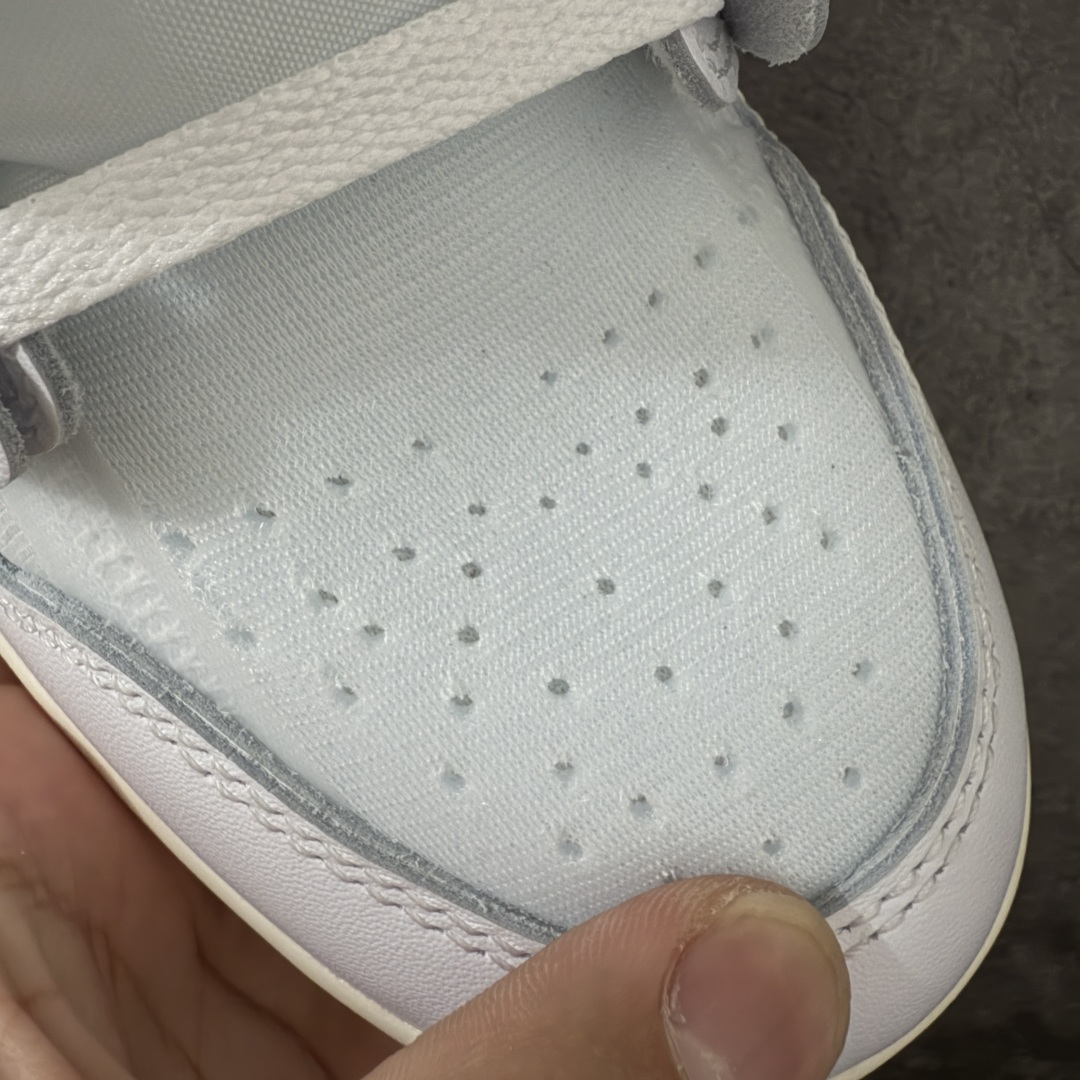 AJ1 OW联名款 纯白 全白 欧洲限定Off White x Air Jordan 货号：AA3834