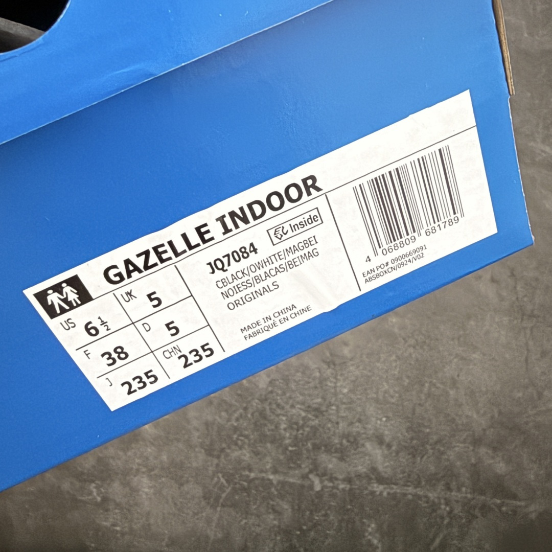 AD Gazelle Indoor Trainers 羚羊内训系列低帮复古百搭休闲运动德训风板鞋 黑白针