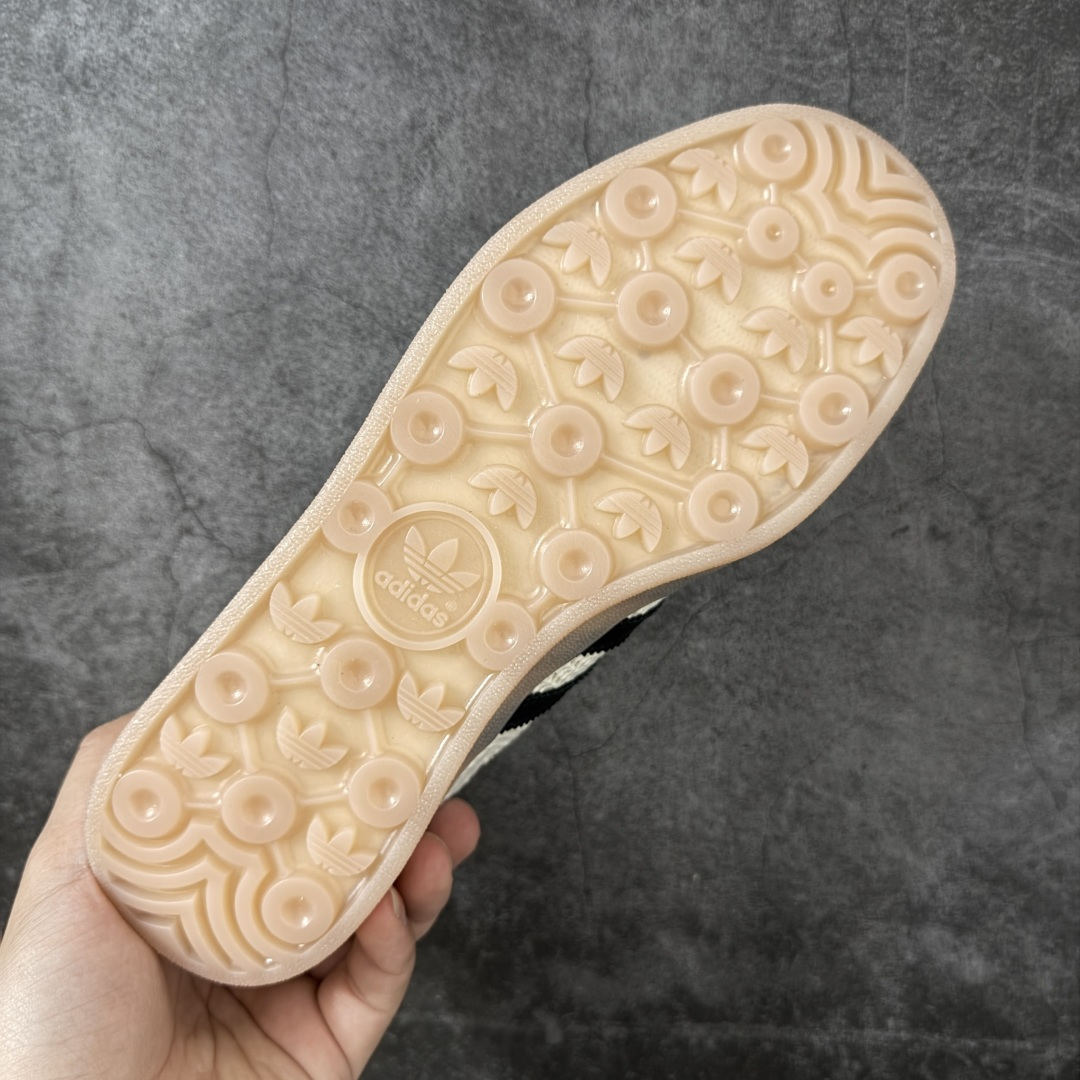 AD Gazelle Indoor Trainers 羚羊内训系列低帮复古百搭休闲运动德训风板鞋 米黑针