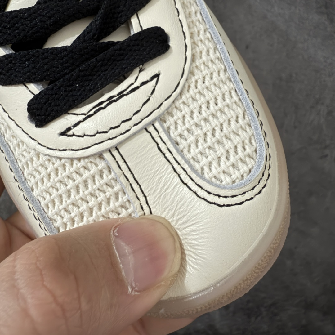 AD Gazelle Indoor Trainers 羚羊内训系列低帮复古百搭休闲运动德训风板鞋 米黑针