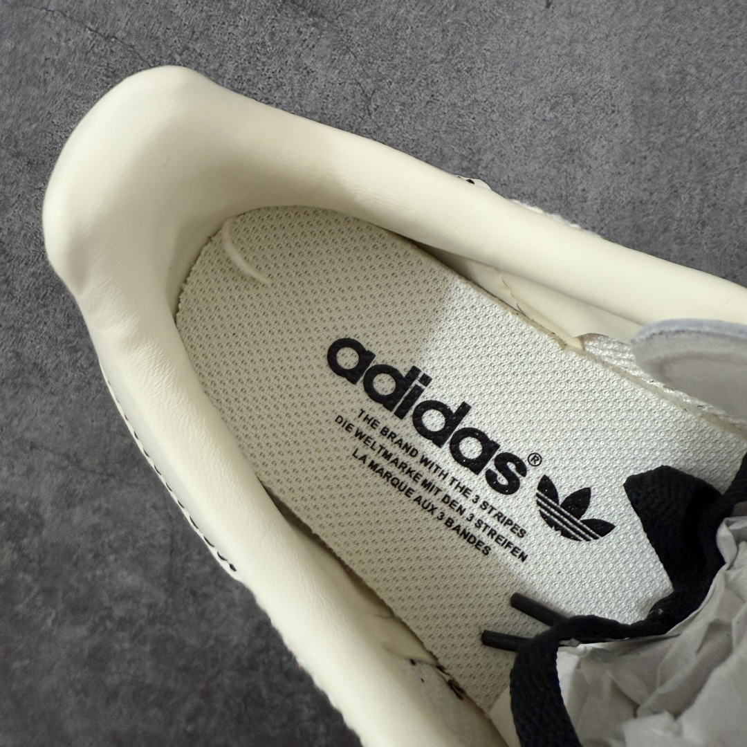 AD Gazelle Indoor Trainers 羚羊内训系列低帮复古百搭休闲运动德训风板鞋 米黑针