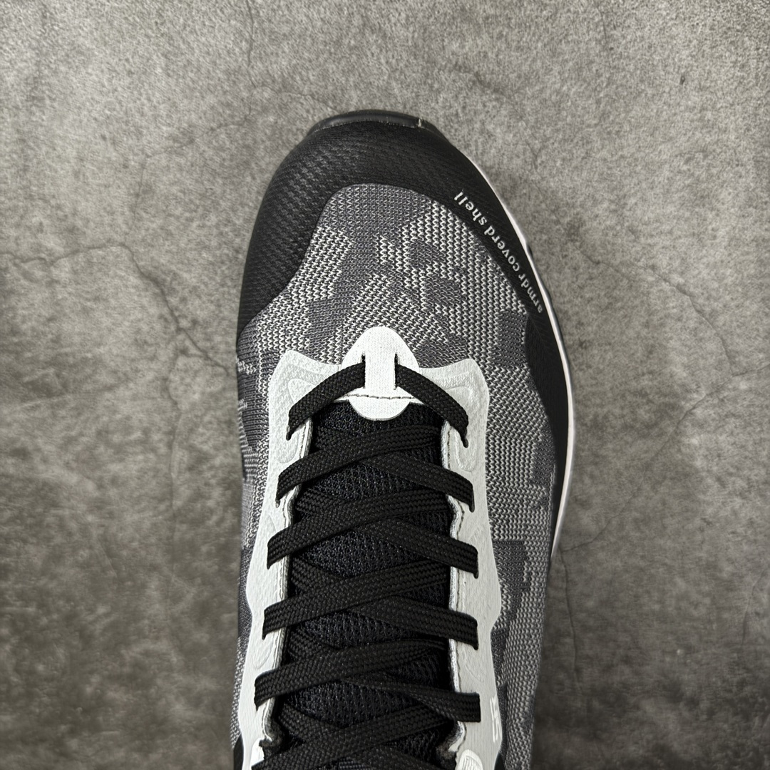 英国重工户外品牌 Sregiek 史雷杰克 登山鞋 舒适简约经典登山 防滑耐磨防水 低帮 徒步鞋 鞋面材