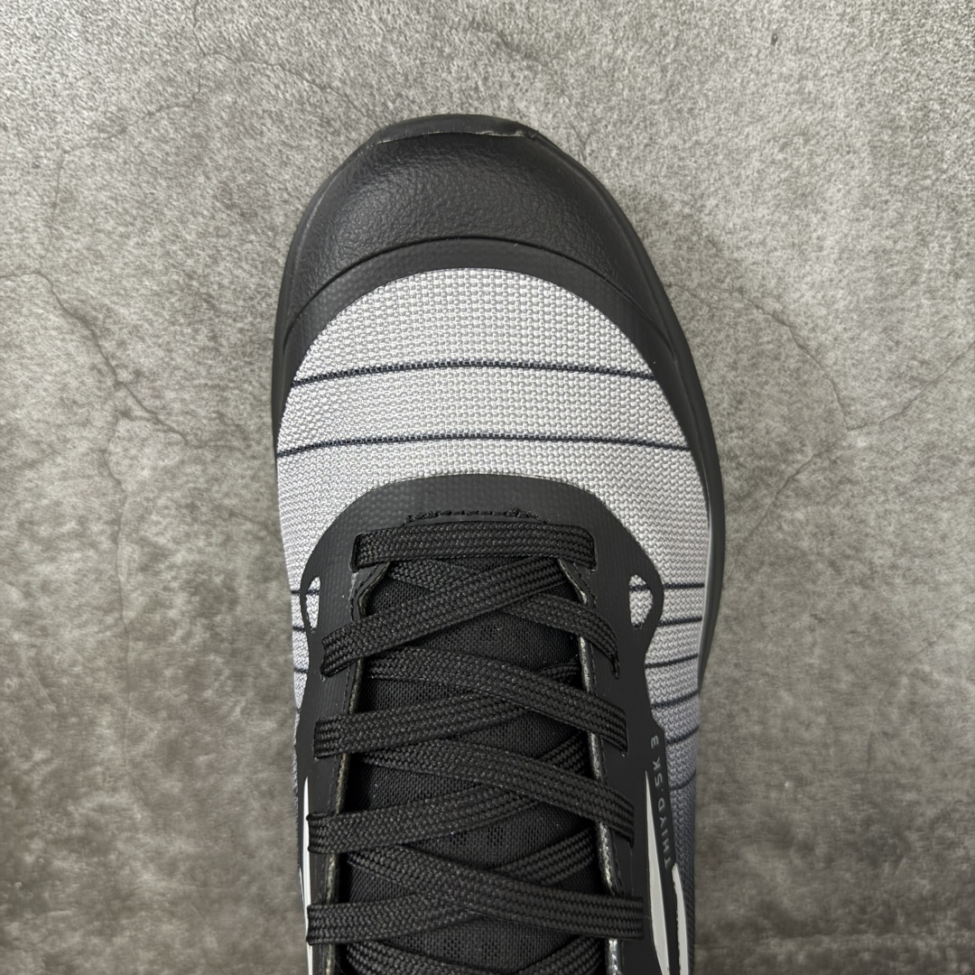 英国重工户外品牌 Sregiek 史雷杰克 登山鞋 舒适简约经典登山 防滑耐磨防水 低帮 徒步鞋 鞋面材