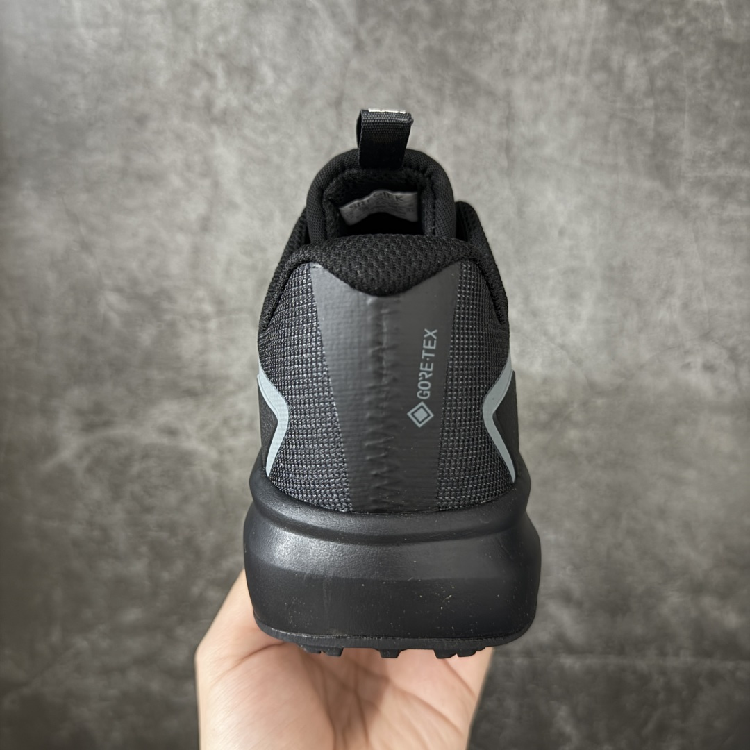 英国重工户外品牌 Sregiek 史雷杰克 登山鞋 舒适简约经典登山 防滑耐磨防水 低帮 徒步鞋 鞋面材