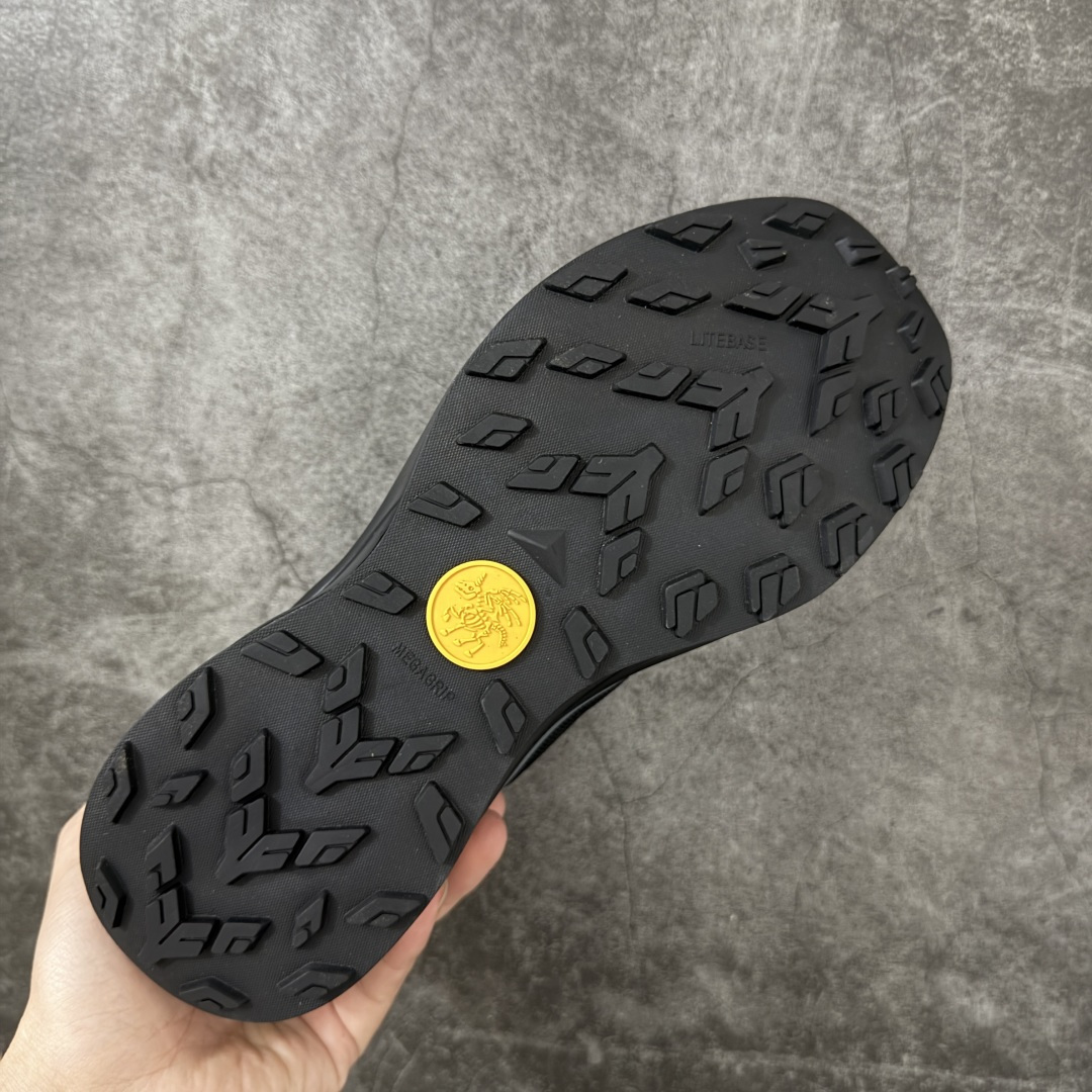 英国重工户外品牌 Sregiek 史雷杰克 登山鞋 舒适简约经典登山 防滑耐磨防水 低帮 徒步鞋 鞋面材