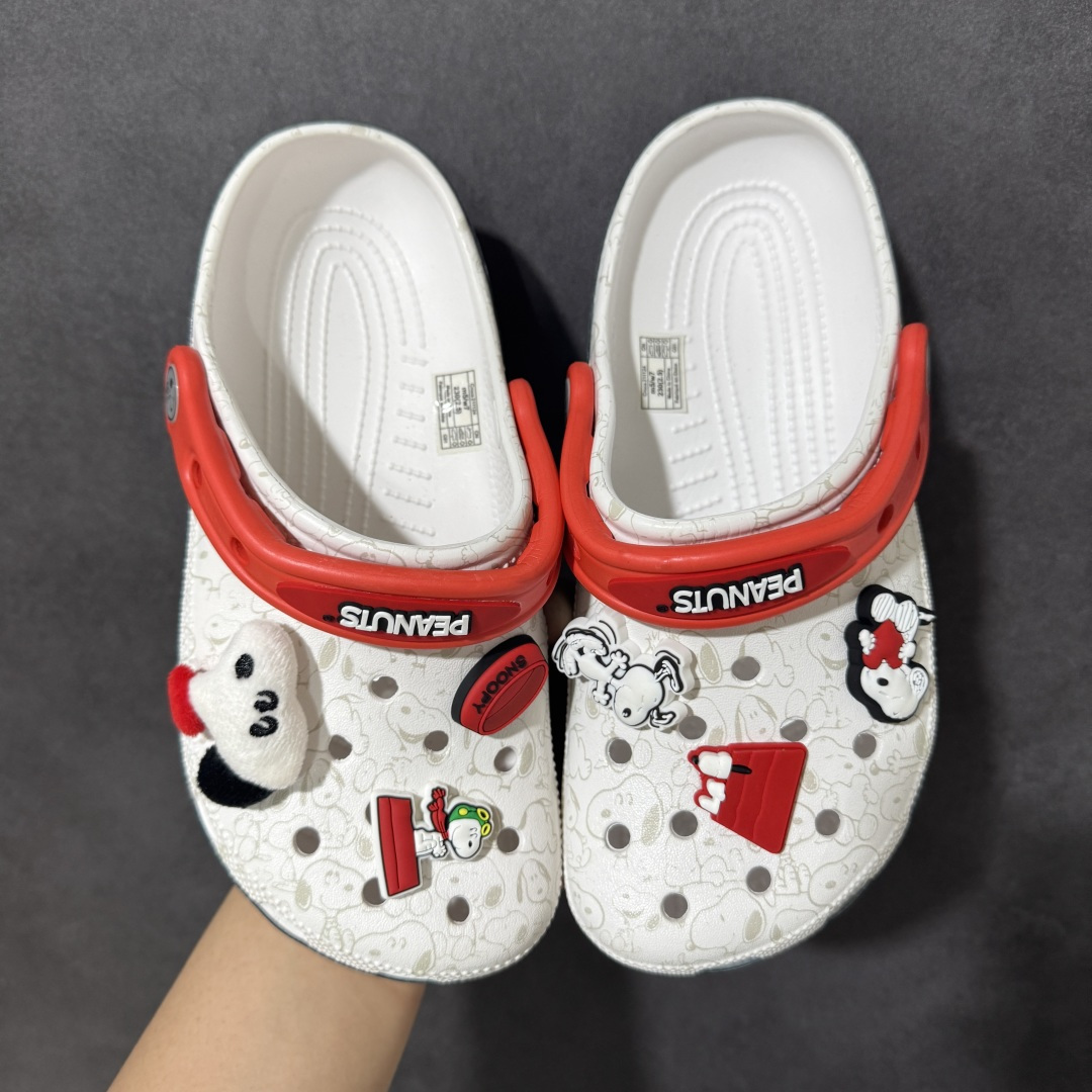 【韩国订单】Crocs 卡骆驰 Clog 明星印花款 两用沙滩洞洞鞋 凉鞋拖鞋 全新莞产高端品质鞋底可增