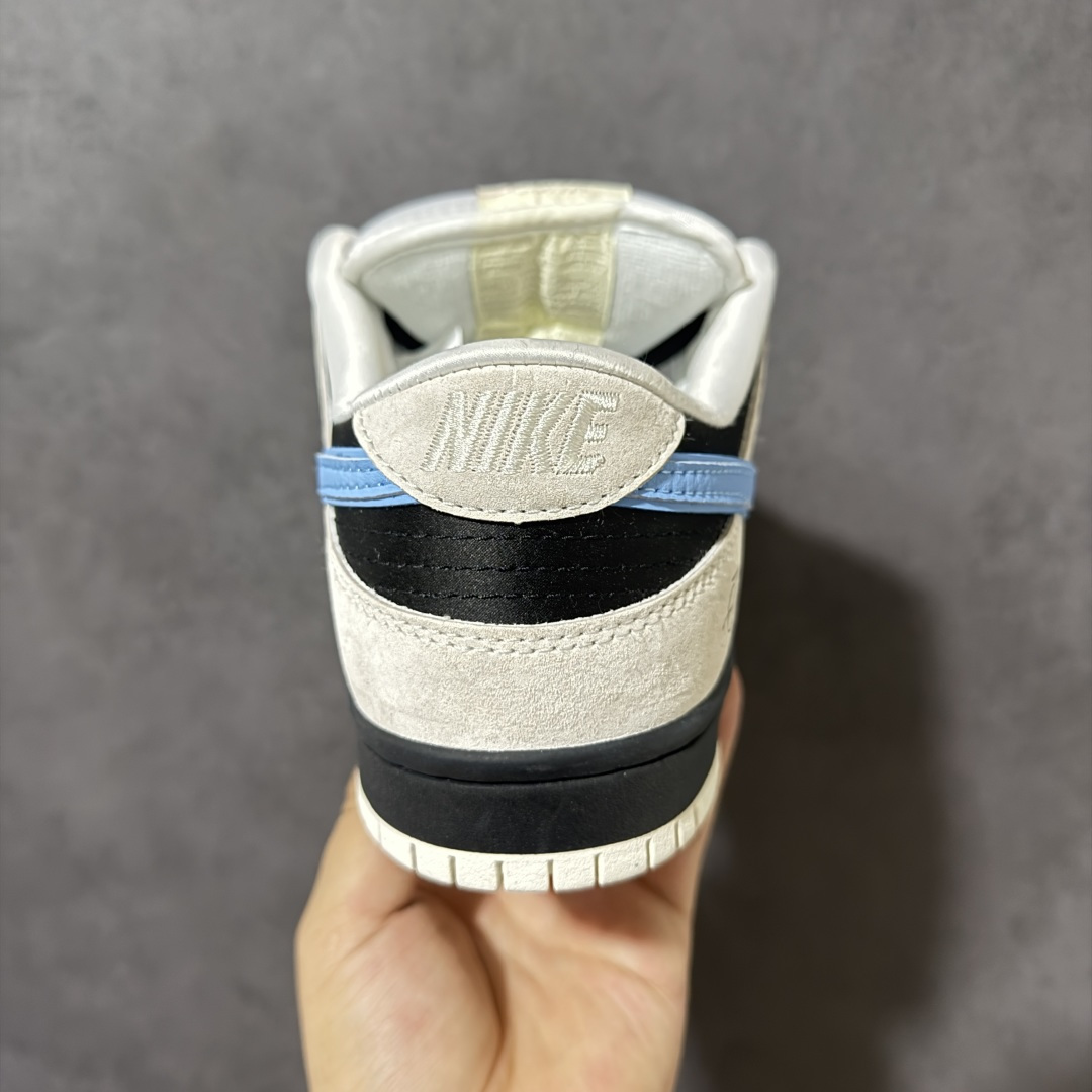 Nike SB Dunk Low SB低帮休闲板鞋 FZ5645-100尺码：36 36.5 37.5 