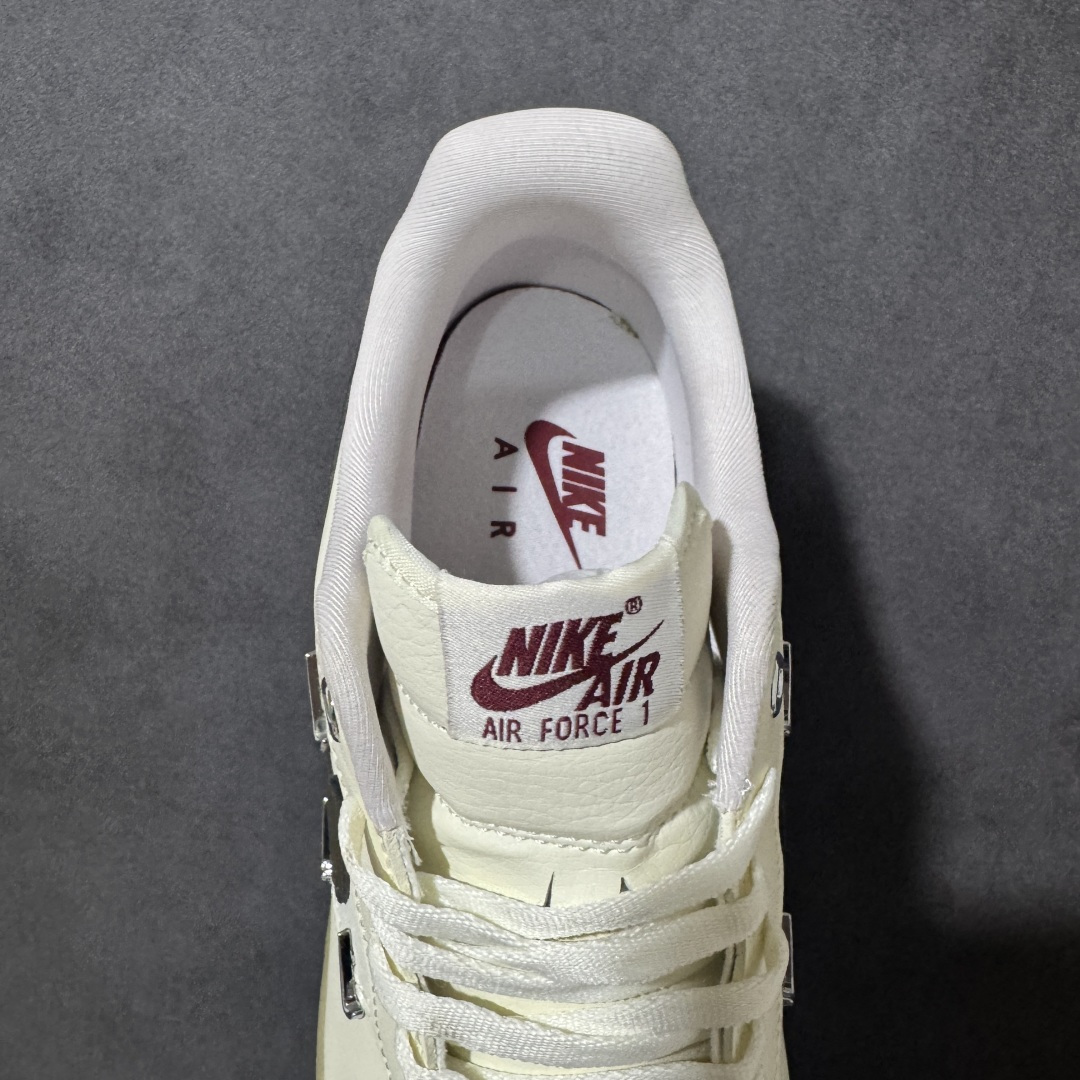 Nike Air Force 1 Low 空军一号小四勾低帮百搭休闲运动板鞋 柔软、弹性十足的缓震性能和