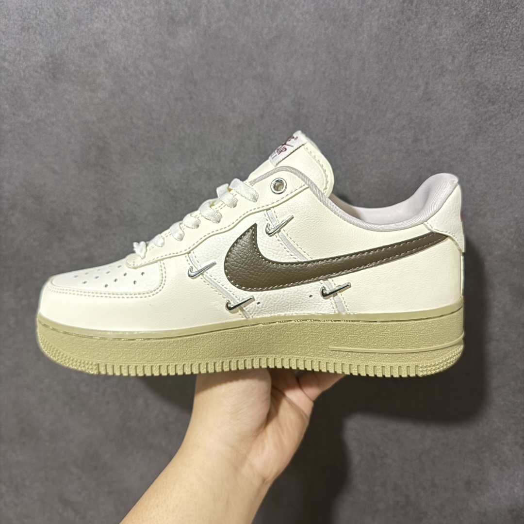 Nike Air Force 1 Low 空军一号小四勾低帮百搭休闲运动板鞋 柔软、弹性十足的缓震性能和