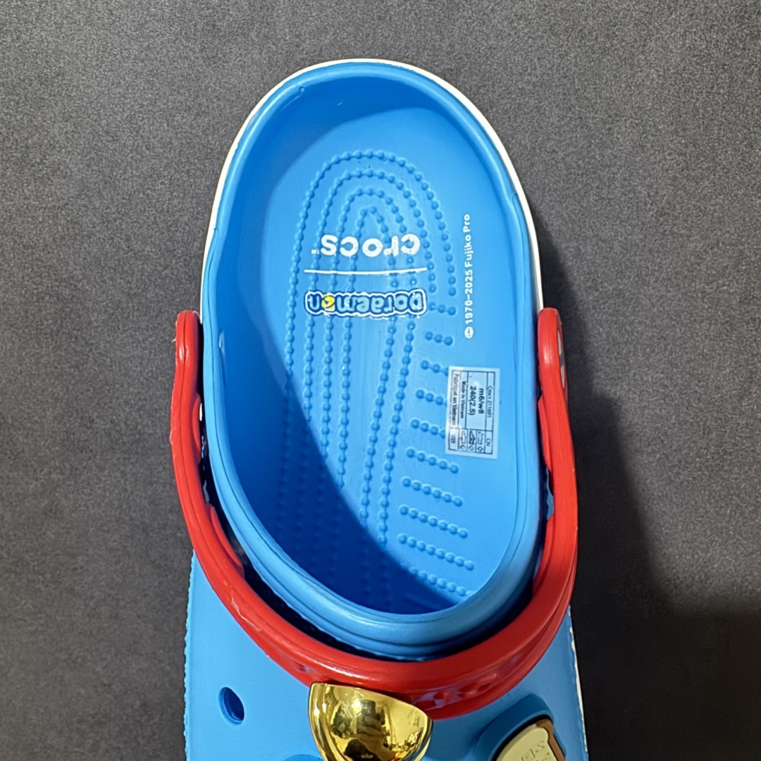 图片[6]-【韩国订单】Crocs 卡骆驰 Clog 明星印花款 两用沙滩洞洞鞋 凉鞋拖鞋 全新莞产高端品质 鞋底可增高2CM 鞋面更加耐用易清洗 该鞋款轻盈舒适 尺码：M4（36-37）M5（37-38）M6（38-39）M7(39-40）M8（41-42）M9（42-43）M10（43-44）M11（45-46）-选品中心