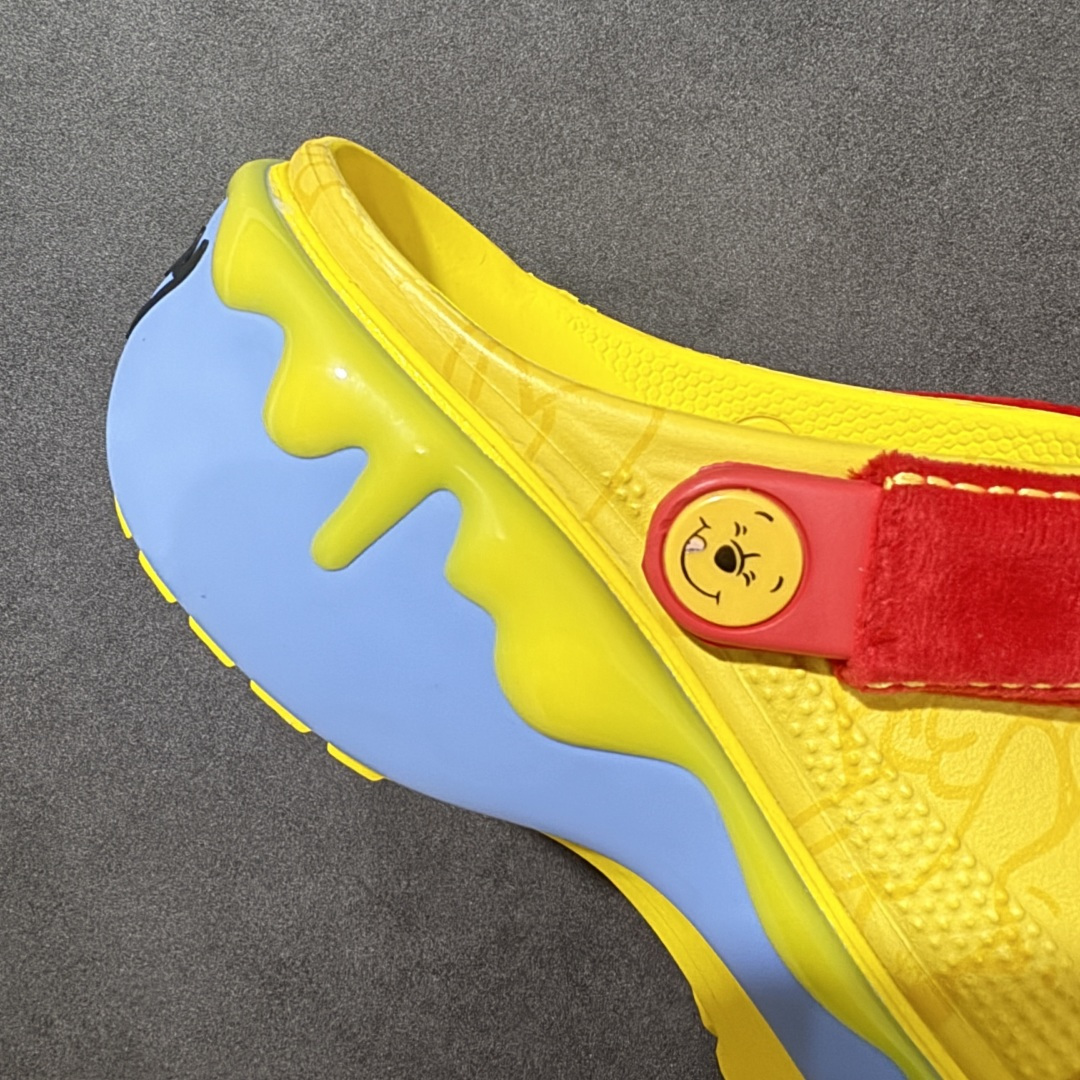 图片[8]-【韩国订单】Crocs 卡骆驰 Clog 明星印花款 两用沙滩洞洞鞋 凉鞋拖鞋 全新莞产高端品质 鞋底可增高2CM 鞋面更加耐用易清洗 该鞋款轻盈舒适 尺码：M4（36-37）M5（37-38）M6（38-39）M7(39-40）M8（41-42）M9（42-43）M10（43-44）M11（45-46）-选品中心