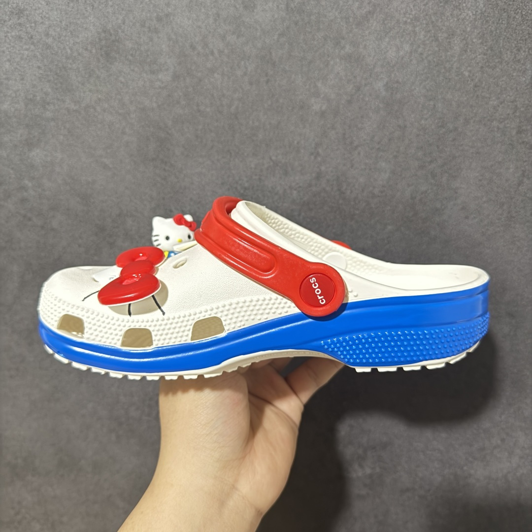 图片[2]-【韩国订单】Crocs 卡骆驰 Clog 明星印花款 两用沙滩洞洞鞋 凉鞋拖鞋 全新莞产高端品质 鞋底可增高2CM 鞋面更加耐用易清洗 该鞋款轻盈舒适 尺码：M4（36-37）M5（37-38）M6（38-39）M7(39-40）M8（41-42）M9（42-43）M10（43-44）M11（45-46）-选品中心