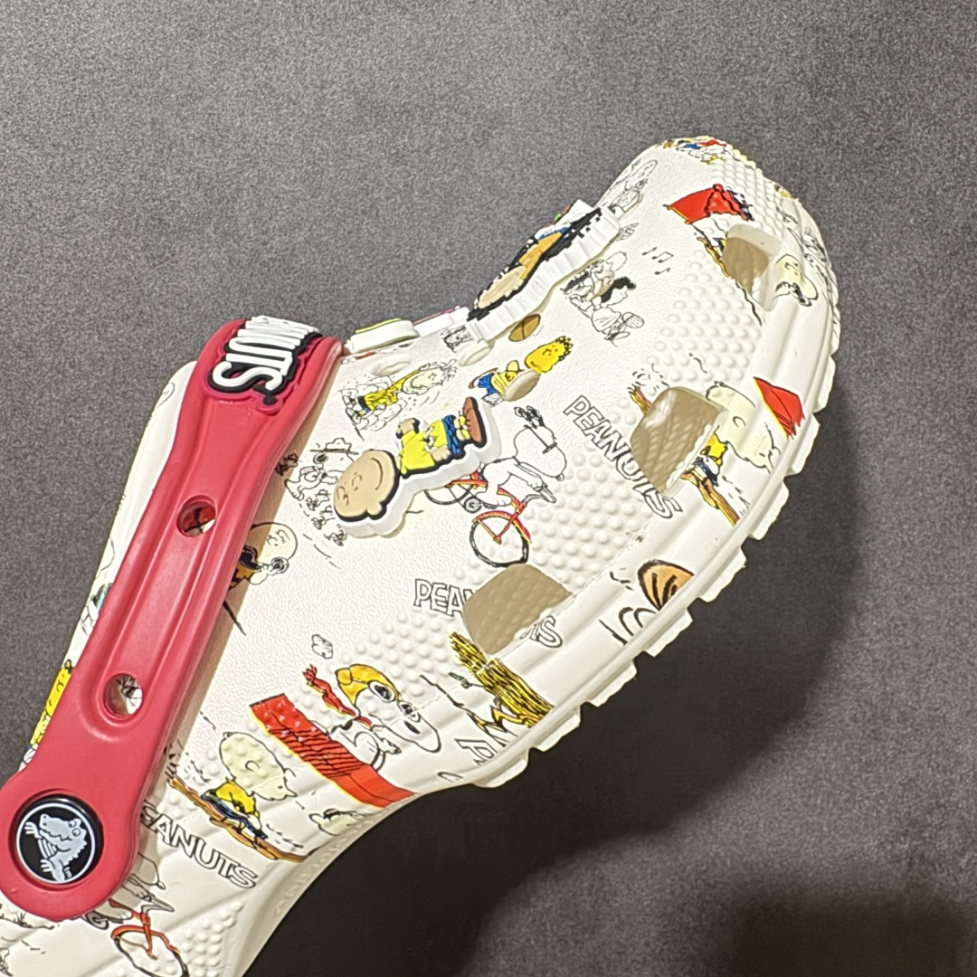 图片[7]-【韩国订单】Crocs 卡骆驰 Clog 明星印花款 两用沙滩洞洞鞋 凉鞋拖鞋 全新莞产高端品质 鞋底可增高2CM 鞋面更加耐用易清洗 该鞋款轻盈舒适 尺码：M4（36-37）M5（37-38）M6（38-39）M7(39-40）M8（41-42）M9（42-43）M10（43-44）M11（45-46）-选品中心