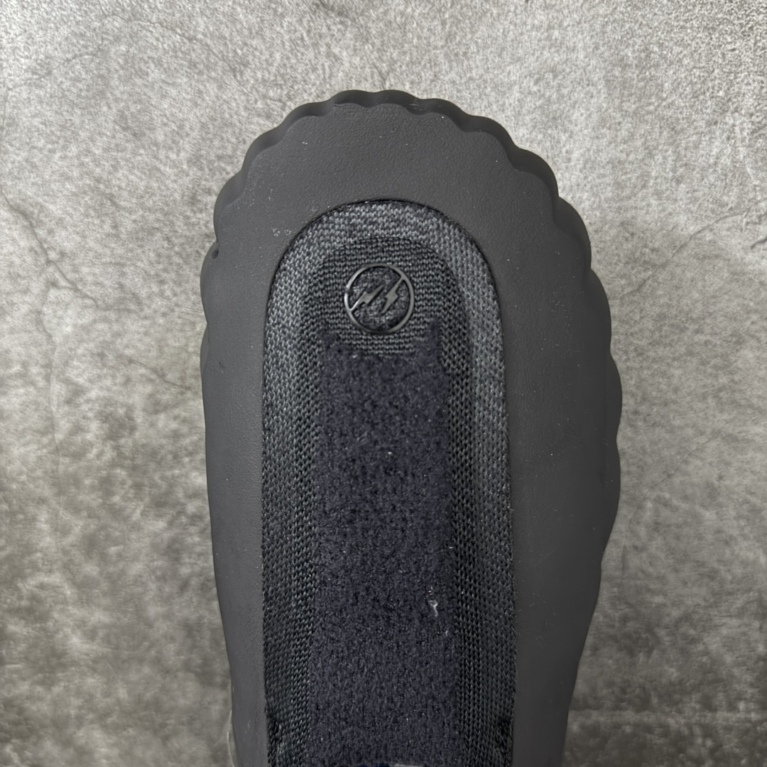 Nike Mind 001 神经科学足底按摩包头拖鞋Nike × Fragment Design Min