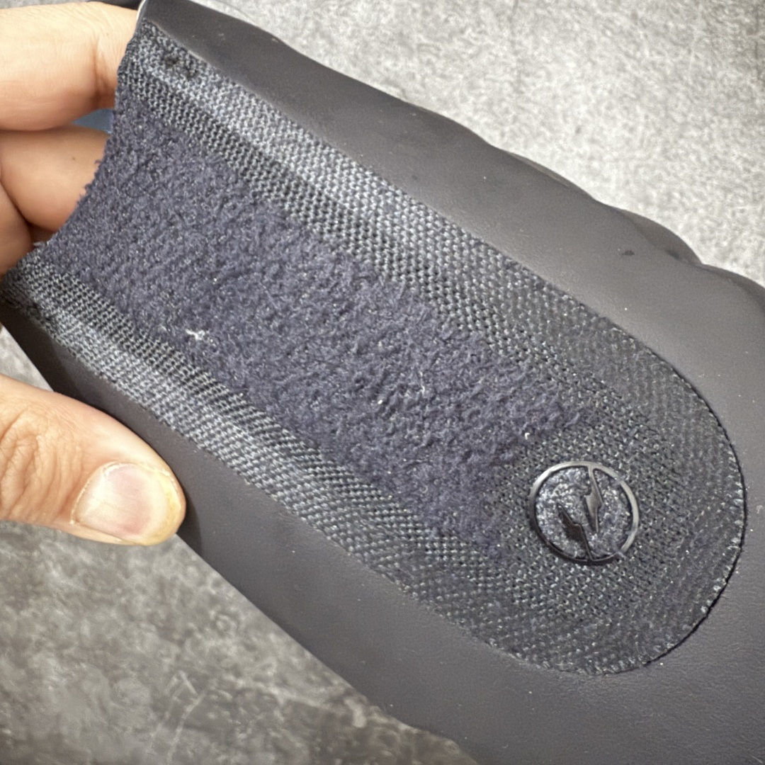 Nike Mind 001 神经科学足底按摩包头拖鞋Nike × Fragment Design Min