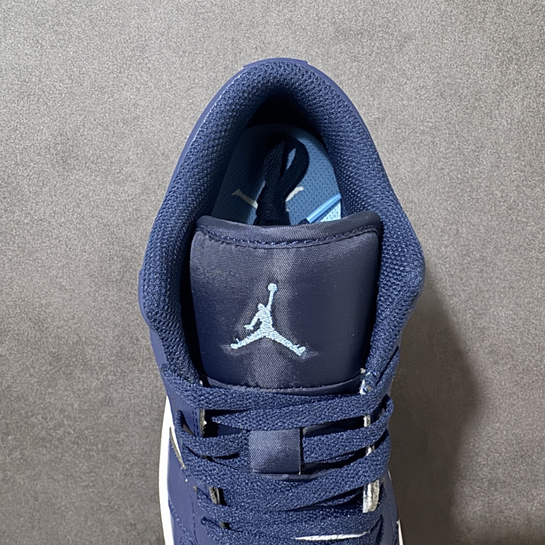 图片[6]-【H11纯原】Nike Air Jordan 1 Low SE AJ1 乔一 舒适贴合 防滑耐磨 低帮 复古篮球鞋 货号：553558-404 尺码：35.5 36 36.5 37.5 38 38.5 39 40 40.5 41 42 42.5 43 44 45 46 47.5 #H11顶级纯原 纯原外贸平台特供订单 #全套原纸板楦头开发 #原厂特供材料配套加持 #确保原汁原味 完美呈现版型 #原档数据独家私模大底 #男女鞋同步官方开发至48.5 #原装进口轻量化鞋垫 #进口港宝加持 后跟自然饱满 还原公司包裹性 #鞋面采用原装数据贴合技术 #全方位贴合包裹脚型 #鞋跟部鞋底牵引设计 #提供强大的抓地性能 #更适应不同实战场地路面-选品中心
