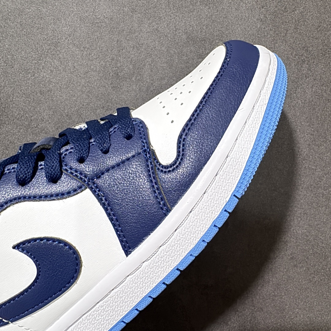 图片[8]-【H11纯原】Nike Air Jordan 1 Low SE AJ1 乔一 舒适贴合 防滑耐磨 低帮 复古篮球鞋 货号：553558-404 尺码：35.5 36 36.5 37.5 38 38.5 39 40 40.5 41 42 42.5 43 44 45 46 47.5 #H11顶级纯原 纯原外贸平台特供订单 #全套原纸板楦头开发 #原厂特供材料配套加持 #确保原汁原味 完美呈现版型 #原档数据独家私模大底 #男女鞋同步官方开发至48.5 #原装进口轻量化鞋垫 #进口港宝加持 后跟自然饱满 还原公司包裹性 #鞋面采用原装数据贴合技术 #全方位贴合包裹脚型 #鞋跟部鞋底牵引设计 #提供强大的抓地性能 #更适应不同实战场地路面-选品中心