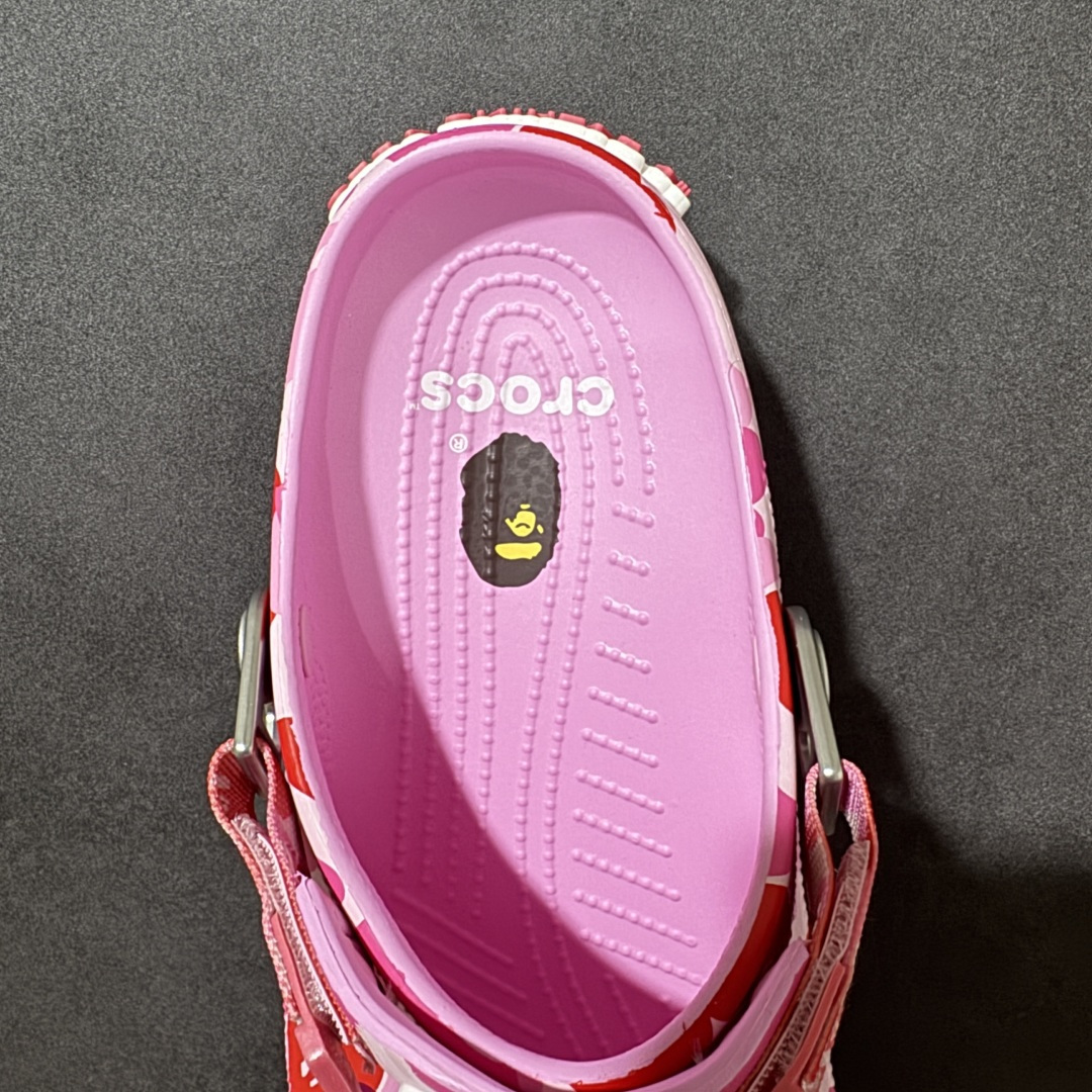 图片[6]-【莞产原厂版】BAPE x Crocs卡骆驰 洞洞鞋联名4色 东莞原厂出品，拼标过验！ 欢迎对比，顶级品质区别市面通货！ 同步官方尺码： M4=36-37（22CM） M5=37-38（23CM） M6=38-39（24CM） M7=39-40 (25CM) M8=40-41 (26CM) M9=42-43（27CM） M10=43-44（28CM） M11=45-46 （29CM）-选品中心