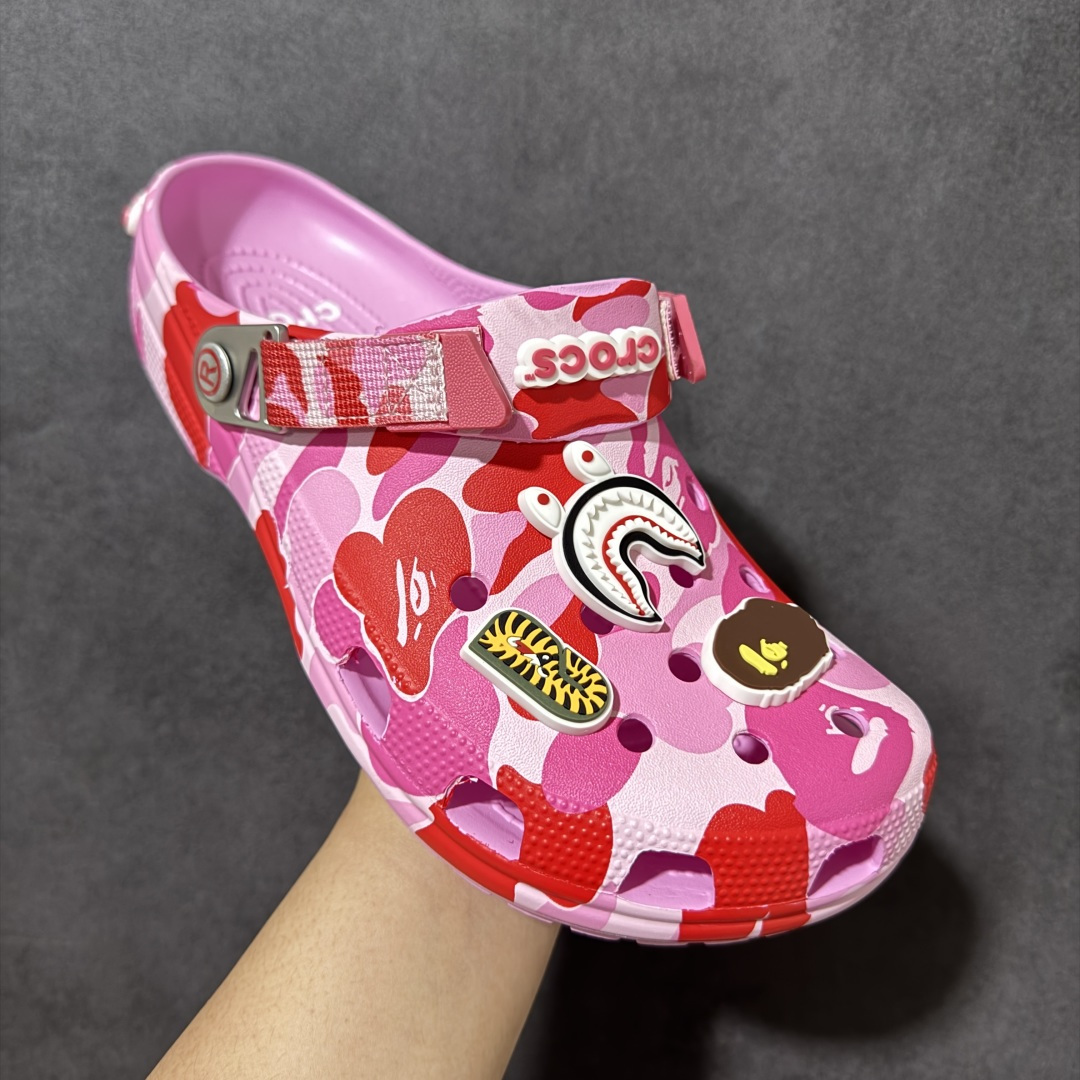 图片[3]-【莞产原厂版】BAPE x Crocs卡骆驰 洞洞鞋联名4色 东莞原厂出品，拼标过验！ 欢迎对比，顶级品质区别市面通货！ 同步官方尺码： M4=36-37（22CM） M5=37-38（23CM） M6=38-39（24CM） M7=39-40 (25CM) M8=40-41 (26CM) M9=42-43（27CM） M10=43-44（28CM） M11=45-46 （29CM）-选品中心
