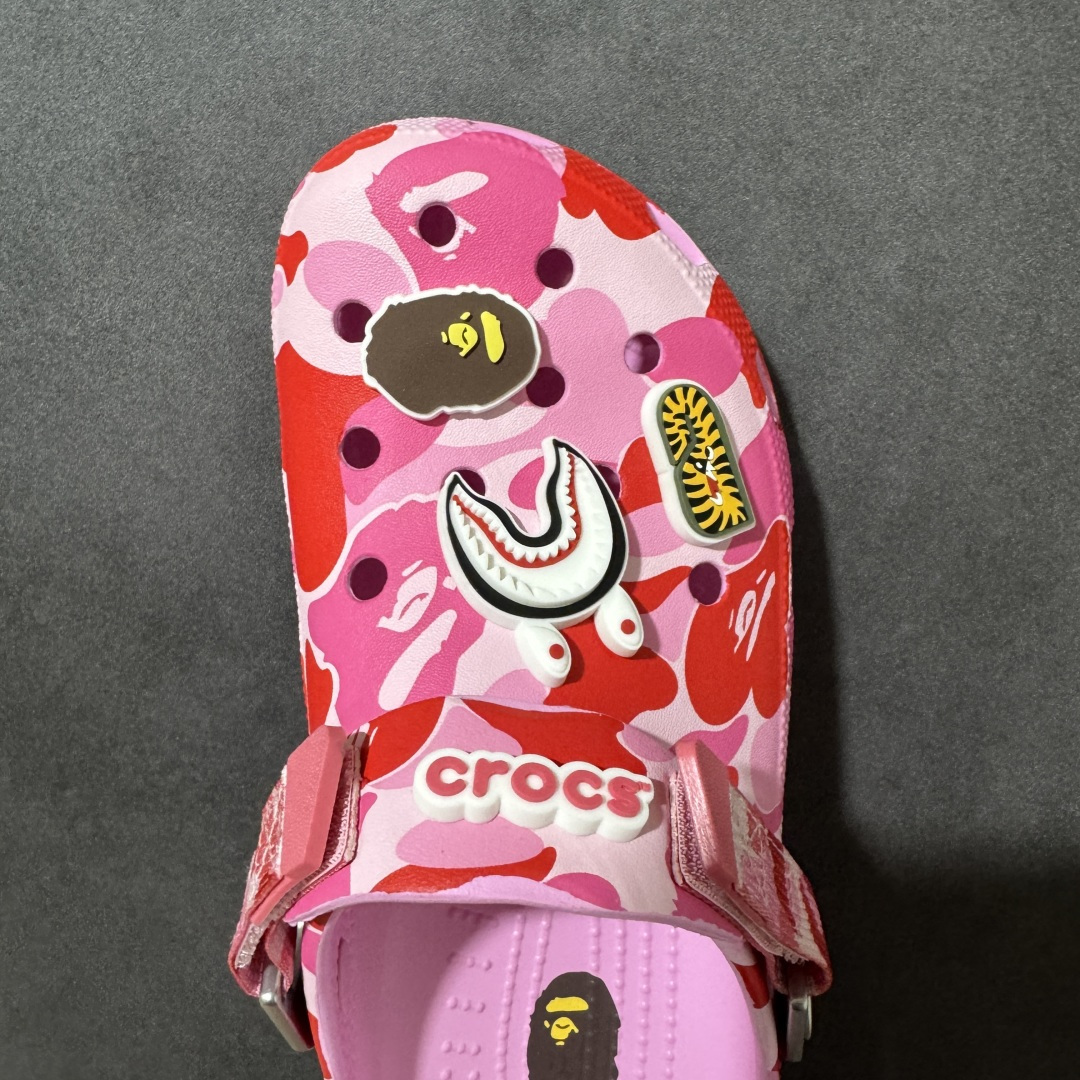 图片[5]-【莞产原厂版】BAPE x Crocs卡骆驰 洞洞鞋联名4色 东莞原厂出品，拼标过验！ 欢迎对比，顶级品质区别市面通货！ 同步官方尺码： M4=36-37（22CM） M5=37-38（23CM） M6=38-39（24CM） M7=39-40 (25CM) M8=40-41 (26CM) M9=42-43（27CM） M10=43-44（28CM） M11=45-46 （29CM）-选品中心