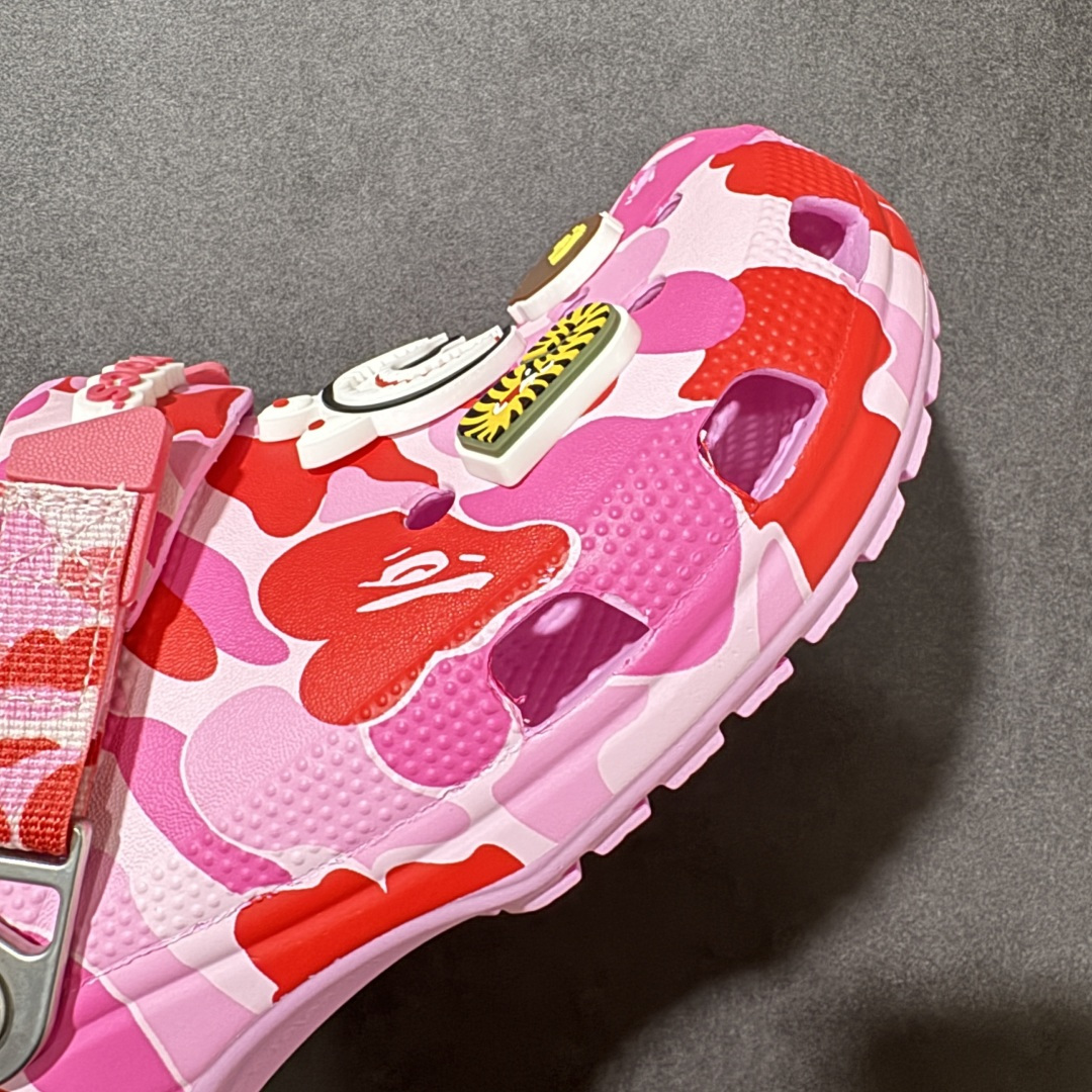 图片[7]-【莞产原厂版】BAPE x Crocs卡骆驰 洞洞鞋联名4色 东莞原厂出品，拼标过验！ 欢迎对比，顶级品质区别市面通货！ 同步官方尺码： M4=36-37（22CM） M5=37-38（23CM） M6=38-39（24CM） M7=39-40 (25CM) M8=40-41 (26CM) M9=42-43（27CM） M10=43-44（28CM） M11=45-46 （29CM）-选品中心