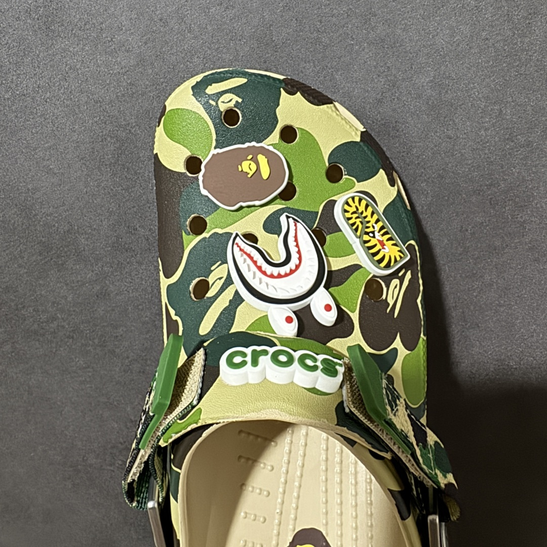 图片[5]-【莞产原厂版】BAPE x Crocs卡骆驰 洞洞鞋联名4色 东莞原厂出品，拼标过验！ 欢迎对比，顶级品质区别市面通货！ 同步官方尺码： M4=36-37（22CM） M5=37-38（23CM） M6=38-39（24CM） M7=39-40 (25CM) M8=40-41 (26CM) M9=42-43（27CM） M10=43-44（28CM） M11=45-46 （29CM）-选品中心