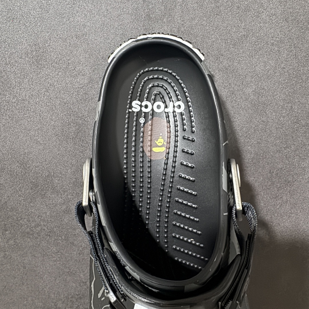 图片[6]-【莞产原厂版】BAPE x Crocs卡骆驰 洞洞鞋联名4色 东莞原厂出品，拼标过验！ 欢迎对比，顶级品质区别市面通货！ 同步官方尺码： M4=36-37（22CM） M5=37-38（23CM） M6=38-39（24CM） M7=39-40 (25CM) M8=40-41 (26CM) M9=42-43（27CM） M10=43-44（28CM） M11=45-46 （29CM）-选品中心