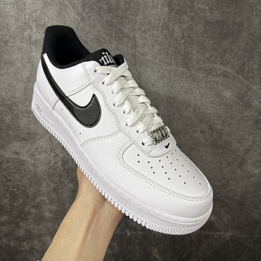 图片[3]-【纯原版】NIke Air Force 1 ‘07 Low 空军一号低帮 运动鞋 休闲鞋 折边针车 工艺难度大 原楦头原纸板 原装鞋盒 定制五金配件 内置全掌气垫 原厂鞋底 货号：HF2898-101 尺码：36 36.5 37.5 38 38.5 39 40 40.5 41 42 42.5 43 44 44.5 45 46-选品中心