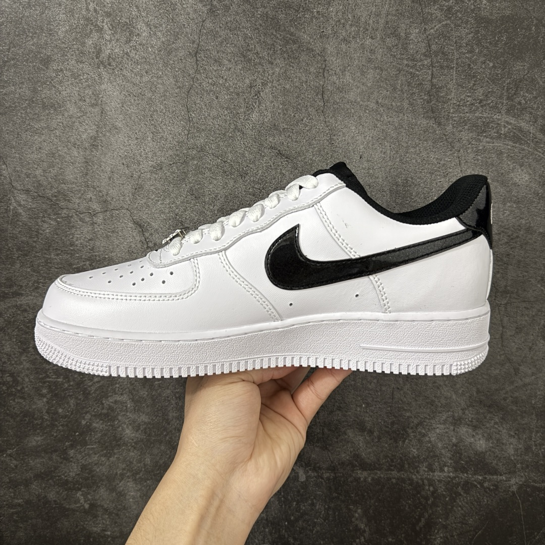 图片[2]-【纯原版】NIke Air Force 1 ‘07 Low 空军一号低帮 运动鞋 休闲鞋 折边针车 工艺难度大 原楦头原纸板 原装鞋盒 定制五金配件 内置全掌气垫 原厂鞋底 货号：HF2898-101 尺码：36 36.5 37.5 38 38.5 39 40 40.5 41 42 42.5 43 44 44.5 45 46-选品中心