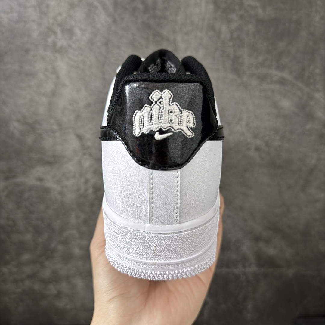 图片[4]-【纯原版】NIke Air Force 1 ‘07 Low 空军一号低帮 运动鞋 休闲鞋 折边针车 工艺难度大 原楦头原纸板 原装鞋盒 定制五金配件 内置全掌气垫 原厂鞋底 货号：HF2898-101 尺码：36 36.5 37.5 38 38.5 39 40 40.5 41 42 42.5 43 44 44.5 45 46-选品中心