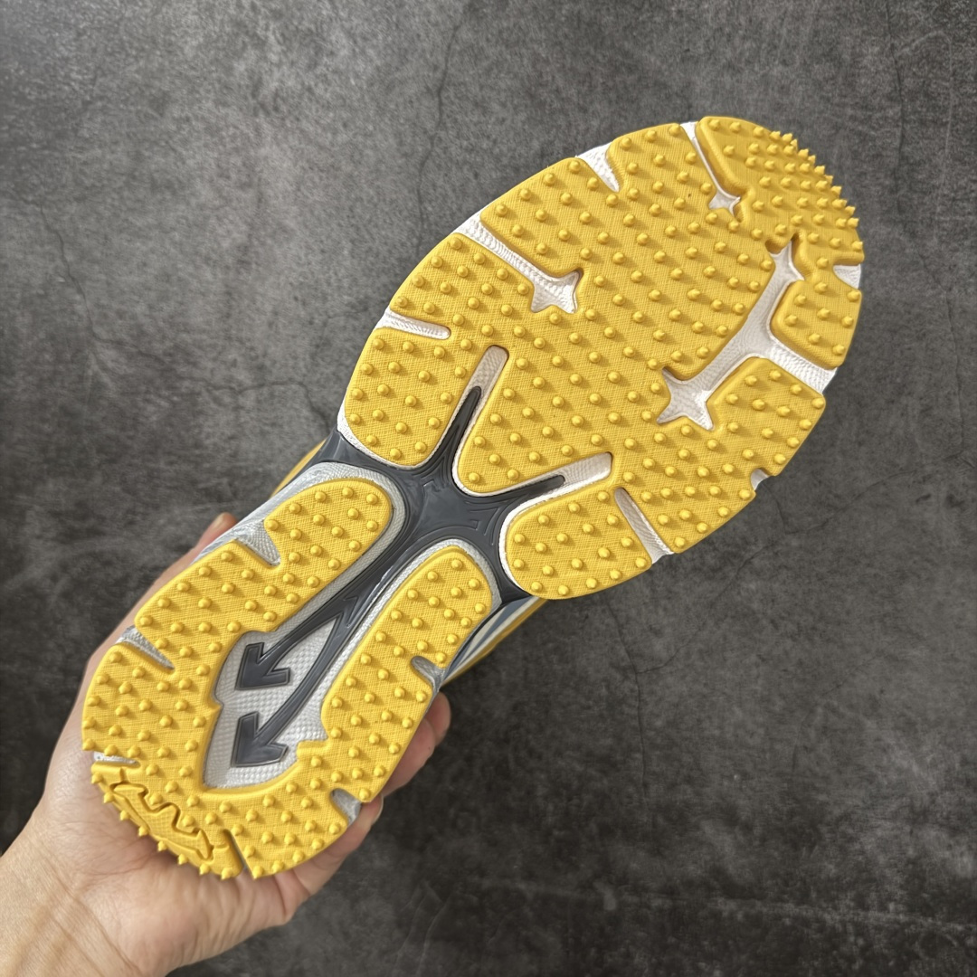 图片[9]-【纯原OK版本】Off-White OW最新款跑鞋 复古休闲鞋 百分百原盒正确版 原楦原纸板数据开发 4层分离大底#鞋面采用3d立体打印和多种材料拼接而成#防滑耐磨透气性轻便跑鞋 作为曾经爆火 并且定位奢潮领域的标志性品牌 Off-White 仍需要不断更新符合当下潮流时尚的复古运动鞋款，以期收获基本盘消费者的关注 此次更新的 Off-White 新款运动鞋将经典复古老爹鞋细节设计更加夸张化 并将标志性箭头设计置于显著位置 除此之外 整个系列的色彩搭配也可谓纷繁多样 总有一款适合你 尺码：36 37 38 39 40 41 42 43 44 45 46 47-选品中心