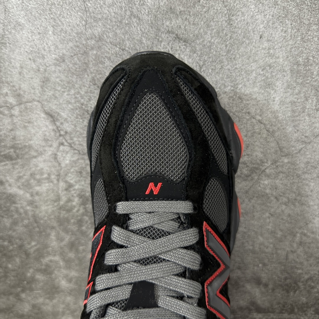 图片[5]-【纯原版】 New Balance NB9060 联名款 复古休闲运动慢跑鞋 GC9060JR 全套原楦原纸板原厂数据开发 进口三明治网面 原装进口翻毛皮料正确绒感卡色 正确中底拉帮中底网布细节 原厂标裁 带紫光防伪 定制后跟透明水晶模块 冲裁组合 大底贴合程度胶水上色把控完美 整洁度挑战全网艺术家 多道序QC把关品质完善 匠心打造 耗时两个月开发完成 工艺极其复杂难度可想而知 新开独立私模大底 全网唯一正确六层组合大底 高端零售专供产物 尺码：36 37 37.5 38 38.5 39 40 40.5 41 42 42.5 43 44 45 46.5-选品中心