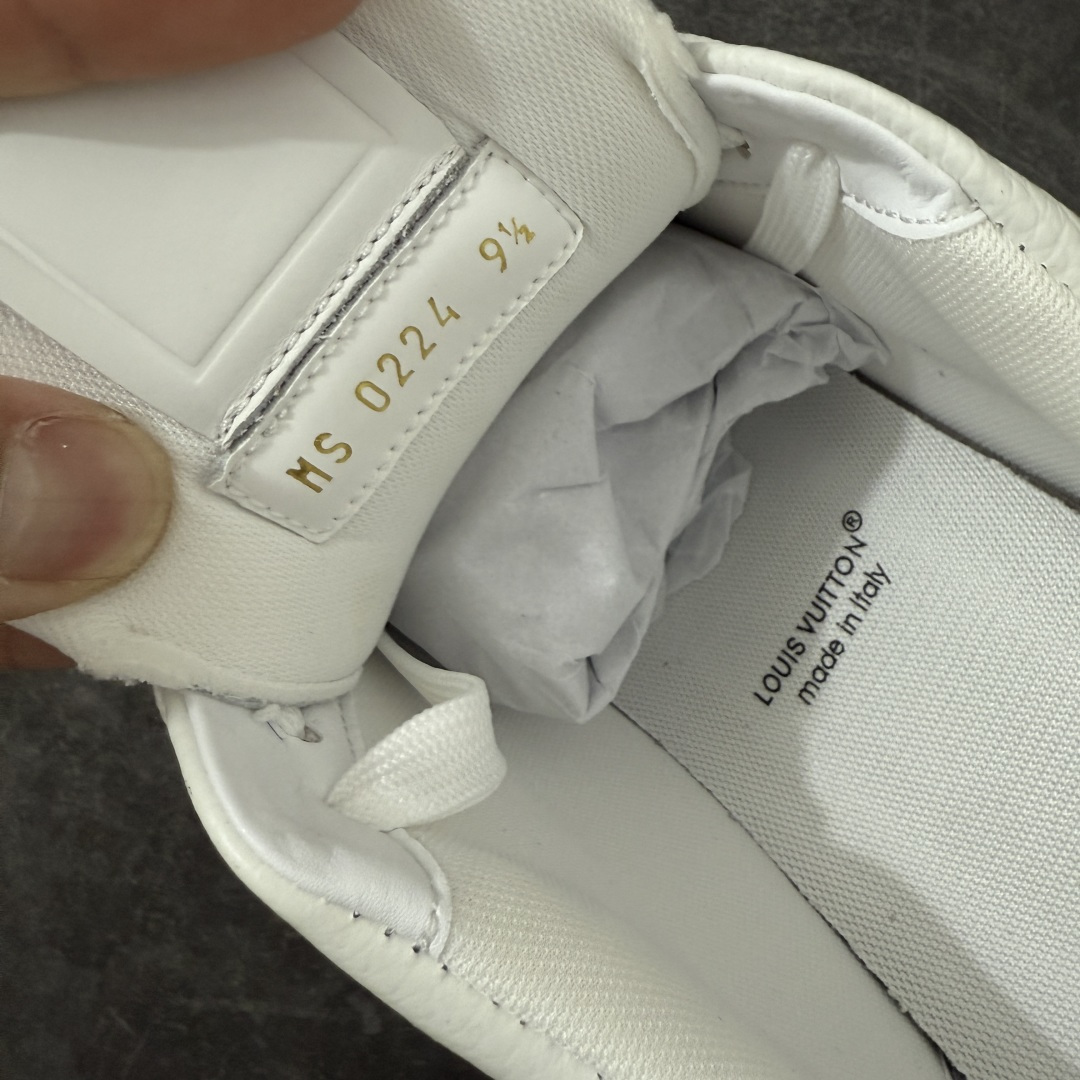 图片[9]-【莞产DM版本】LV Louis Vuitton Trainer 低帮休闲板鞋 代购级别 ZP级全套包装 原版购入历时近两个月开发打造！ 经典多拼色超好看 原版完美楦型 调试了两个月 鞋面独家订制压纹粒面小牛皮 大底TPU、模具费2w+ 质感媲美原版 垫脚聚米微料加透气英伦网布 细节原版一致 ❗️请注意区分市面通货材料 版型 包装配件 尺码： 39 40 41 42 43 44 45 46-选品中心