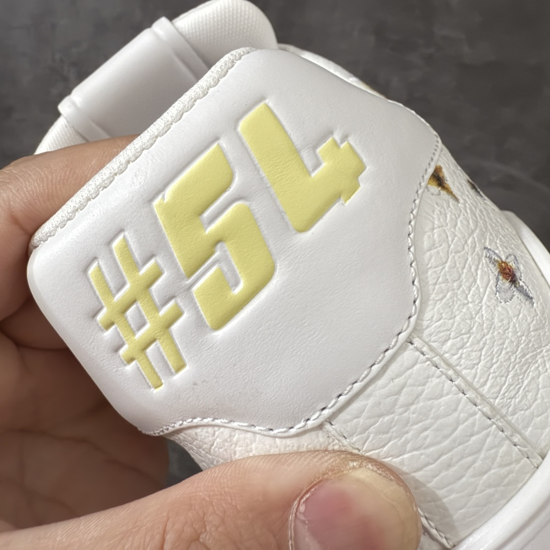 图片[2]-【莞产DM版本】LV Louis Vuitton Trainer 低帮休闲板鞋 代购级别 ZP级全套包装 原版购入历时近两个月开发打造！ 经典多拼色超好看 原版完美楦型 调试了两个月 鞋面独家订制压纹粒面小牛皮 大底TPU、模具费2w+ 质感媲美原版 垫脚聚米微料加透气英伦网布 细节原版一致 ❗️请注意区分市面通货材料 版型 包装配件 尺码： 39 40 41 42 43 44 45 46-选品中心