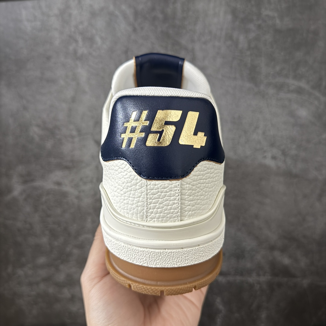 图片[4]-【广东纯原版本】LV Louis Vuitton Trainer 低帮休闲板鞋 代购级别 ZP级全套包装 原版购入历时近两个月开发打造！ 经典多拼色超好看 原版完美楦型 调试了两个月 鞋面独家订制压纹粒面小牛皮 大底TPU、模具费2w+ 质感媲美原版 垫脚聚米微料加透气英伦网布 细节原版一致 ❗️请注意区分市面通货材料 版型 包装配件 尺码： 39 40 41 42 43 44 45 46-莆田鞋