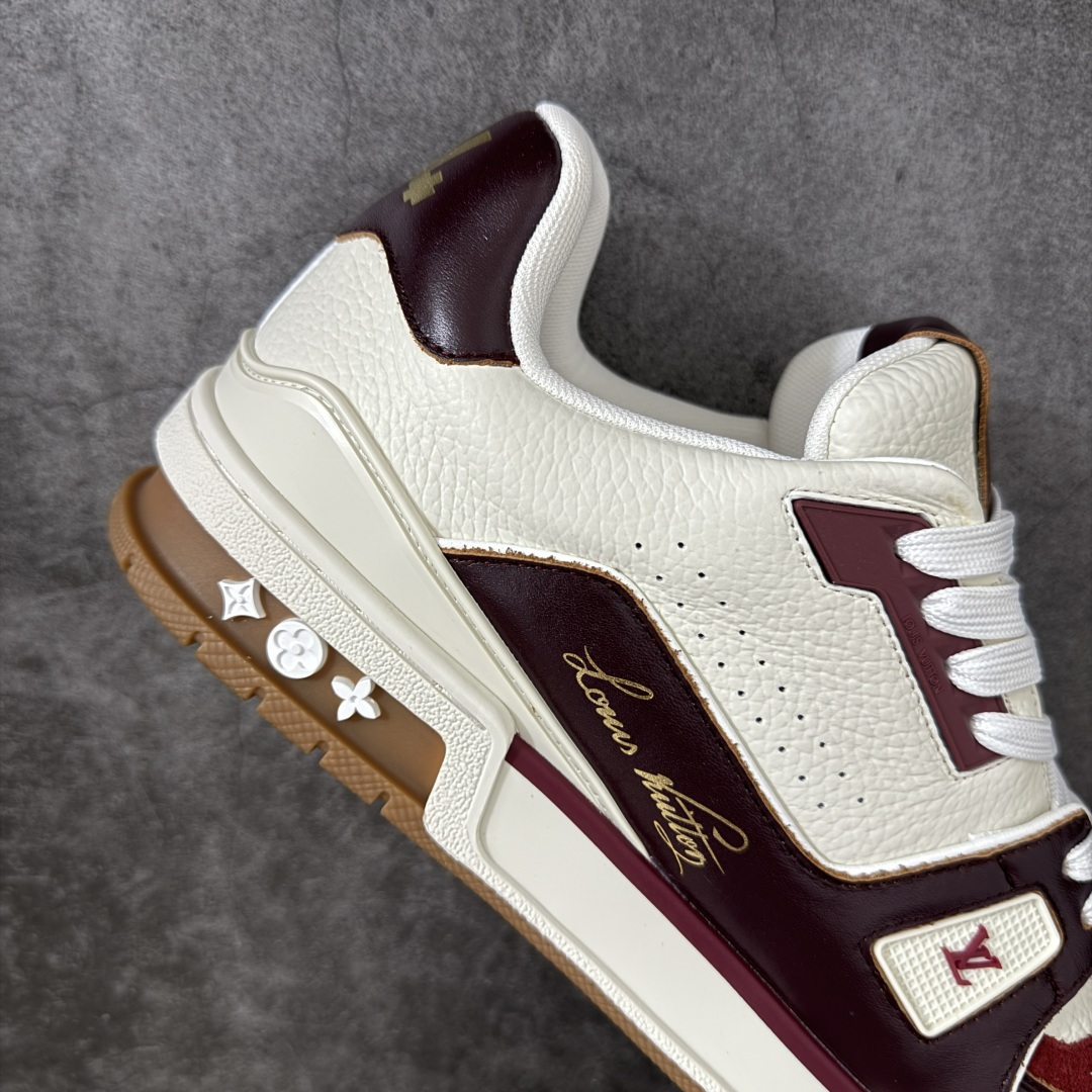 图片[7]-【广东纯原版本】LV Louis Vuitton Trainer 低帮休闲板鞋 代购级别 ZP级全套包装 原版购入历时近两个月开发打造！ 经典多拼色超好看 原版完美楦型 调试了两个月 鞋面独家订制压纹粒面小牛皮 大底TPU、模具费2w+ 质感媲美原版 垫脚聚米微料加透气英伦网布 细节原版一致 ❗️请注意区分市面通货材料 版型 包装配件 尺码： 39 40 41 42 43 44 45 46-莆田鞋