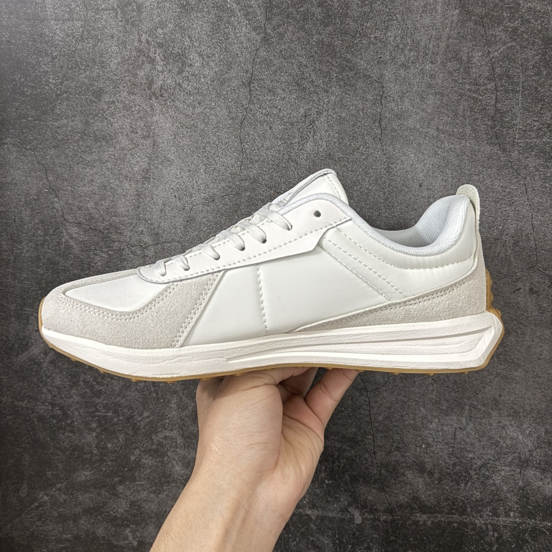 图片[2]-【纯原W1版】迪桑特DESCENTE Chron TRAINER 运动简约 低帮 生活休闲鞋 市面最优品质 区别市场版本 DESCENTE（迪桑特）创立于1935年，品牌名取自法语词汇，意为“滑降”。品牌箭头标识代表滑雪的三种技术“高速直线滑行”、“穿越”和“侧滑”，也寓意品牌在打造高端专业运动产品中不断追求完美的创新精神，致力于成为中国高端专业滑雪、综训、女子、铁人三项、高尔夫的第一品牌。 尺码：36 36.5 37 38 38.5 39 40 40.5 41 42 42.5 43 44 44.5 45-选品中心
