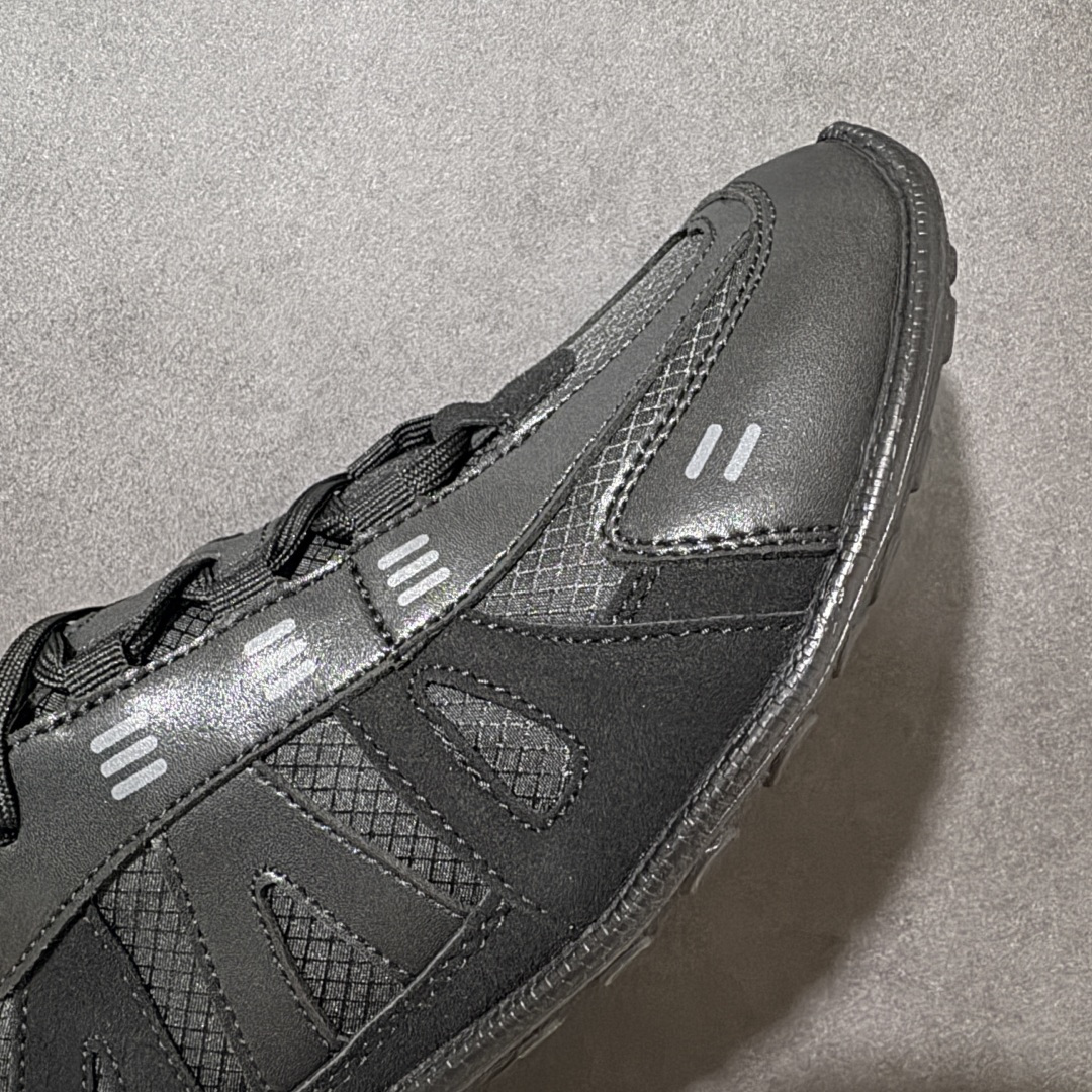 ecco爱步 BIOM LITE W 25秋舒适百搭时尚气质 低帮 生活休闲鞋 男款 黑色搭配多种材质拼
