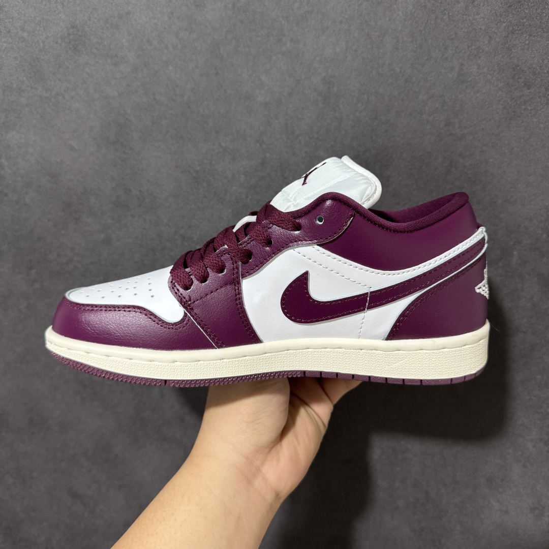 图片[2]-【H11纯原】Nike Air Jordan 1 Low SE AJ1 乔一 舒适贴合 防滑耐磨 低帮 复古篮球鞋 货号：DC0774-161 尺码：35.5 36 36.5 37.5 38 38.5 39 40 40.5 41 42 42.5 43 44 45 46 47.5 #H11顶级纯原 纯原外贸平台特供订单 #全套原纸板楦头开发 #原厂特供材料配套加持 #确保原汁原味 完美呈现版型 #原档数据独家私模大底 #男女鞋同步官方开发至48.5 #原装进口轻量化鞋垫 #进口港宝加持 后跟自然饱满 还原公司包裹性 #鞋面采用原装数据贴合技术 #全方位贴合包裹脚型 #鞋跟部鞋底牵引设计 #提供强大的抓地性能 #更适应不同实战场地路面-选品中心