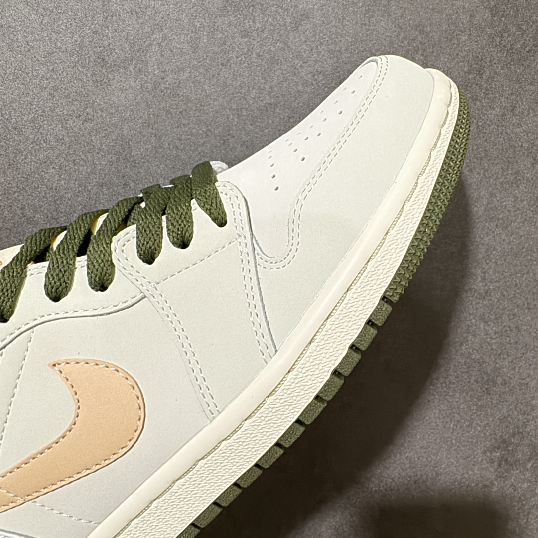 图片[8]-【K版纯原】Air Jordan AJ1 Low 低帮 DC0774-111 全新流水线出品 市场第二梯队最强版 全部原鞋开发 原楦原纸板开发 全鞋电脑针车 原厂内置全掌气垫 原盒内在原标 唯一Zp原版鞋带绑法 免检产品 全新2022版型 全头层皮料 完美零毛边处理 原厂配置全掌气垫 价格定位良心 新配色陆续出货 尺码：36-46-选品中心
