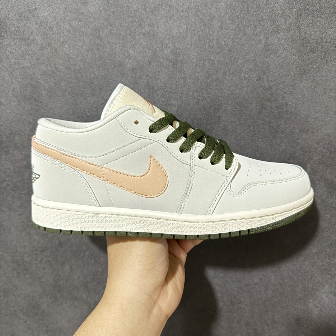 【K版纯原】Air Jordan AJ1 Low 低帮 DC0774-111 全新流水线出品 市场第二梯队最强版 全部原鞋开发 原楦原纸板开发 全鞋电脑针车 原厂内置全掌气垫 原盒内在原标 唯一Zp原版鞋带绑法 免检产品 全新2022版型 全头层皮料 完美零毛边处理 原厂配置全掌气垫 价格定位良心 新配色陆续出货 尺码：36-46-选品中心