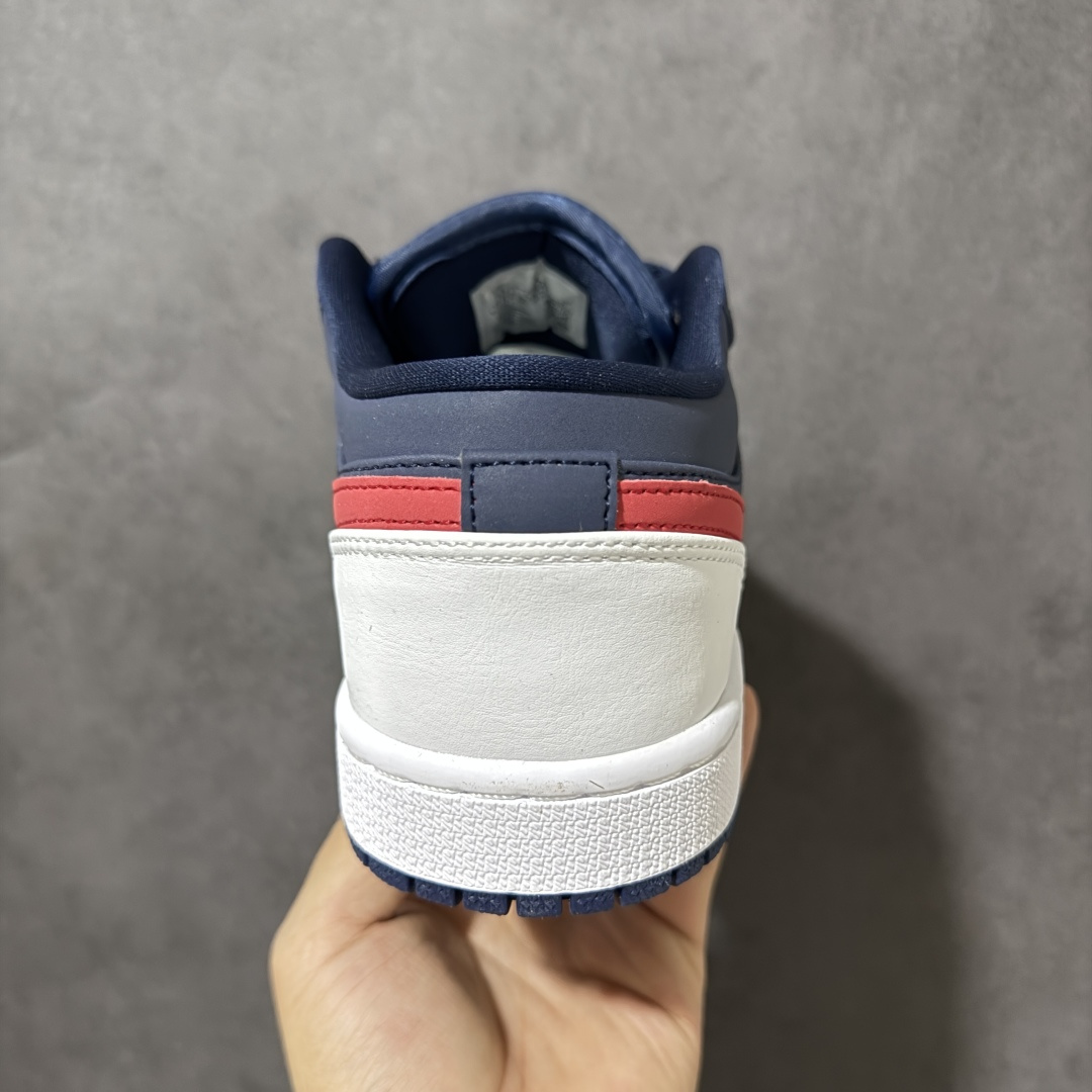 图片[4]-【H11纯原】Nike Air Jordan 1 Low SE AJ1 乔一 舒适贴合 防滑耐磨 低帮 复古篮球鞋 货号：CZ8454-400 尺码：35.5 36 36.5 37.5 38 38.5 39 40 40.5 41 42 42.5 43 44 45 46 47.5 #H11顶级纯原 纯原外贸平台特供订单 #全套原纸板楦头开发 #原厂特供材料配套加持 #确保原汁原味 完美呈现版型 #原档数据独家私模大底 #男女鞋同步官方开发至48.5 #原装进口轻量化鞋垫 #进口港宝加持 后跟自然饱满 还原公司包裹性 #鞋面采用原装数据贴合技术 #全方位贴合包裹脚型 #鞋跟部鞋底牵引设计 #提供强大的抓地性能 #更适应不同实战场地路面-选品中心
