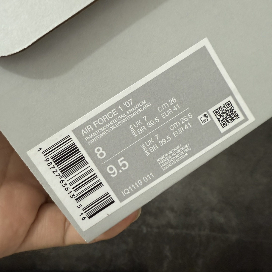 图片[9]-【CS纯原版本】Nike Air Force 1\’07 Low 马年限定 空军一号低帮休闲板鞋 IQ1119-011  纯原原厂皮料 原版品质 专柜特供 原楦头原纸板 定制五金配件 内置全掌气垫 原厂鞋底   尺码：36 36.5 37.5 38 38.5 39 40 40.5 41 42 42.5 43 44 44.5 45 46-选品中心