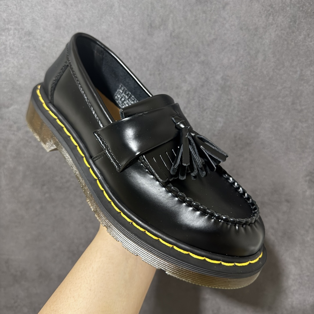 图片[3]-【公司级】Dr.martens马汀博士 Martens 1046 Smooth Leather Platform系列松糕高帮英伦骑士朋克复古机车厚底粗跟 马丁靴 采用硬质牛培开边珠牛培皮打造鞋面 厚实耐磨PVC原厂透明水晶橡胶大底 原版一致空胶工艺 真实大底拉帮线锁底 货号：R11822202 尺码：39-45无半码-选品中心