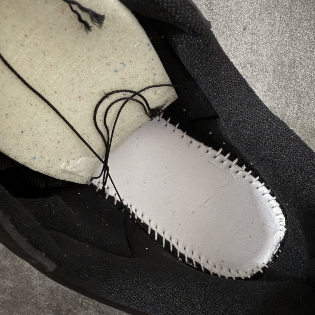 图片[6]-【H11顶级头层版】adidas originals Superstar 2 贝壳头 简约经典 舒适时尚 复古板鞋 男女同款 黑白 货号：JI0079 全新升级版 皮料改进至头层原厂皮 原盒 原底原料 开模打造 原厂织唛鞋标 高精密准度 原楦原纸板开发 匹配原版98%以上 后跟垫棉独家呈现 反口里弧度正确 原厂鞋垫 背胶 后跟电绣针数 与正品一致 原厂皮料 原厂车缝线 质感无敌 皮料切割干净 无任何毛边 清洁度细节完美 进口港宝加持 后跟自然饱满 还原公司包裹性 鞋面采用原装数据贴合技术 全方位贴合包裹脚型 鞋跟部鞋底牵引设计 提供强大的抓地性能 更适应不同实战场地路面 尺码：35.5 36 36.5 37.5 38 38.5 39 40 40.5 41 42 42.5 43 44 45-选品中心