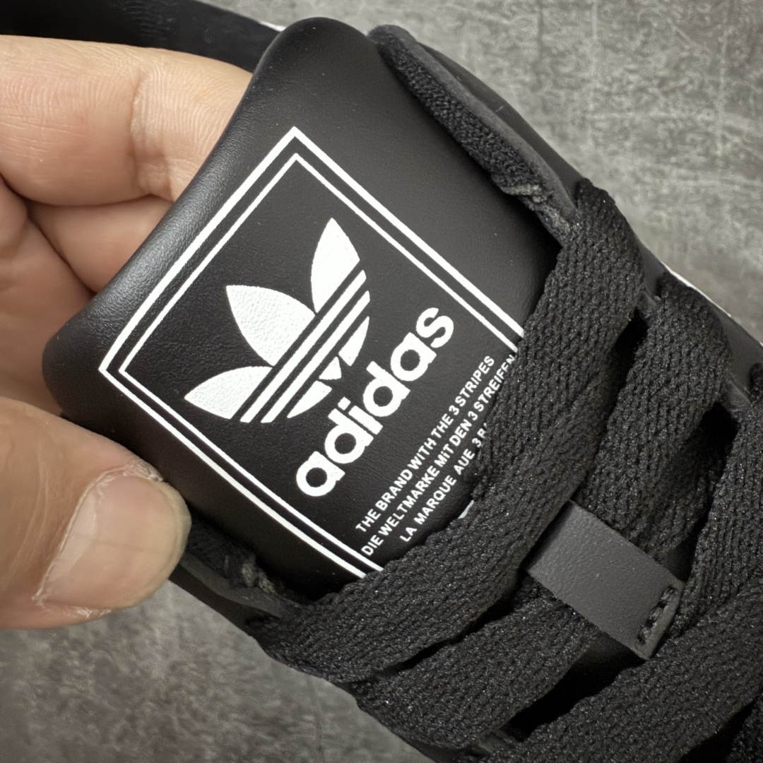 图片[3]-【H11顶级头层版】adidas originals Superstar 2 贝壳头 简约经典 舒适时尚 复古板鞋 男女同款 黑白 货号：JI0079 全新升级版 皮料改进至头层原厂皮 原盒 原底原料 开模打造 原厂织唛鞋标 高精密准度 原楦原纸板开发 匹配原版98%以上 后跟垫棉独家呈现 反口里弧度正确 原厂鞋垫 背胶 后跟电绣针数 与正品一致 原厂皮料 原厂车缝线 质感无敌 皮料切割干净 无任何毛边 清洁度细节完美 进口港宝加持 后跟自然饱满 还原公司包裹性 鞋面采用原装数据贴合技术 全方位贴合包裹脚型 鞋跟部鞋底牵引设计 提供强大的抓地性能 更适应不同实战场地路面 尺码：35.5 36 36.5 37.5 38 38.5 39 40 40.5 41 42 42.5 43 44 45-选品中心