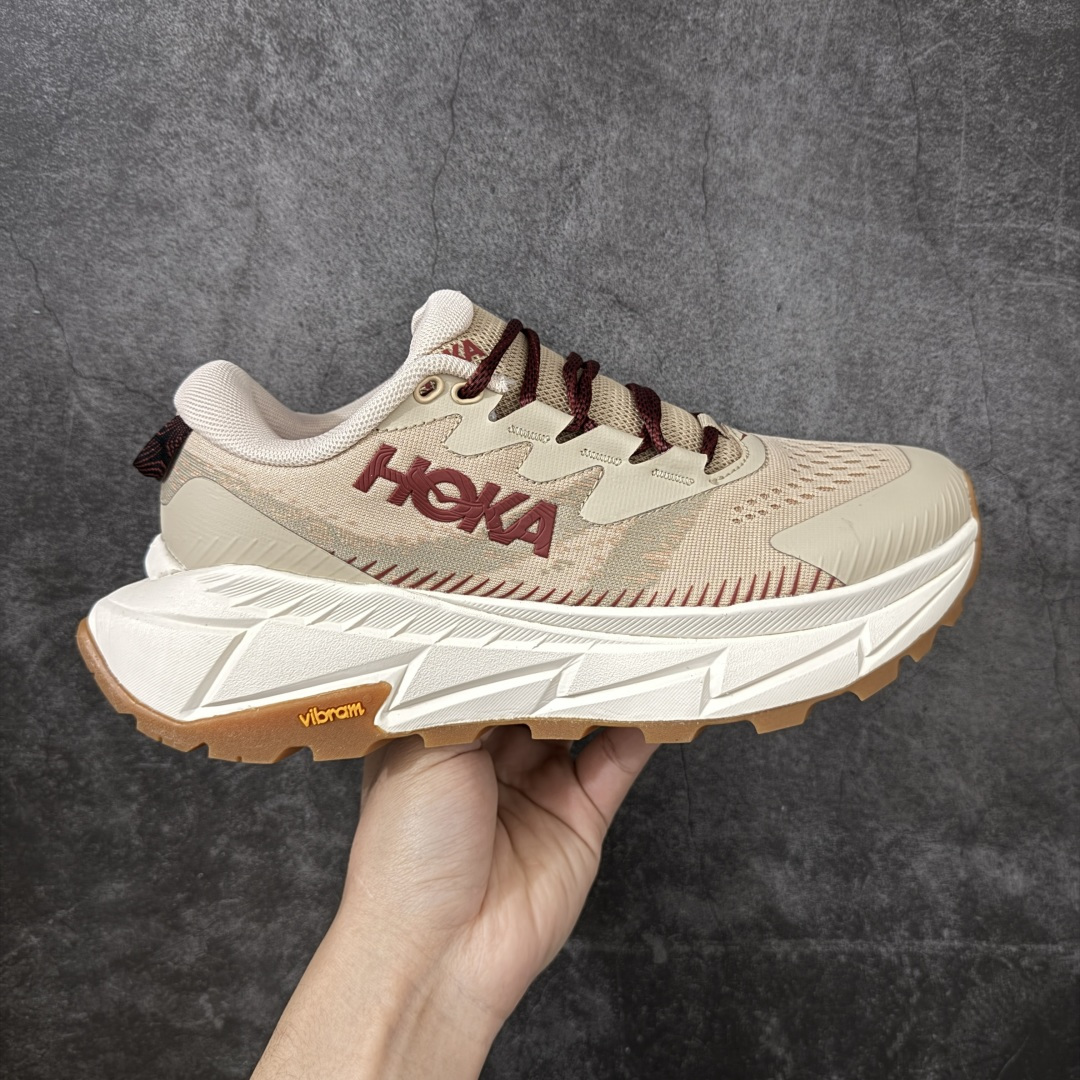 【公司级】HOKA ONE ONE® Skyline Float X 天际线X系列低帮厚底超轻登山缓震休闲运动慢跑鞋“网织麦棕色” 货号：1141610-HYW #升级原楦开发纸版楦型 #采用柔软网织呼吸材料鞋面材质 #搭载轻量化全掌双密度超临界EVA材料发泡中底,脚感更软弹 #外置防滑耐磨橡胶底片❗️ 尺码：36 36.5 37.5 38 38.5 39 40 40.5 41 42 42.5 43 44 45-选品中心