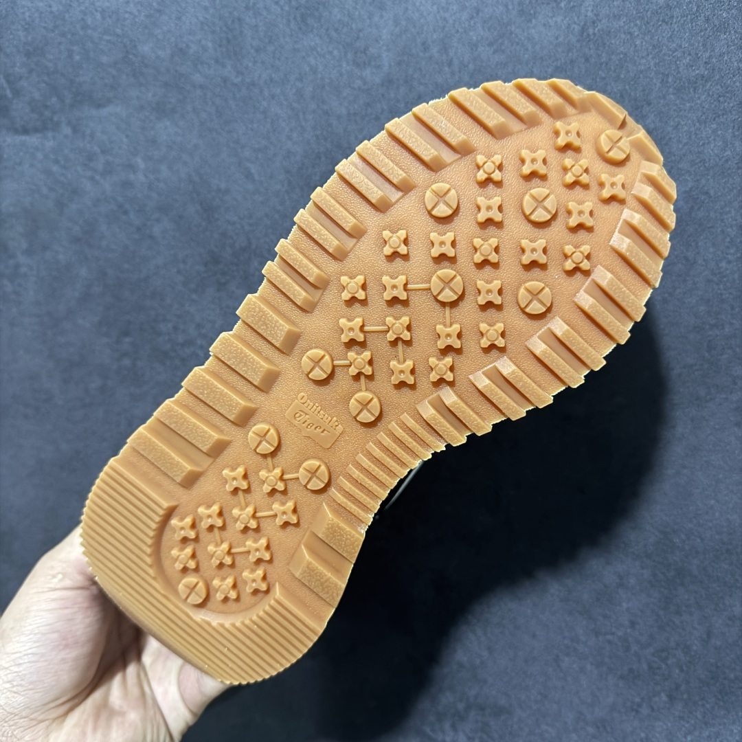 图片[8]-【纯原版】Asics Ointsuka Tiger Moage co 亚瑟士鬼冢虎复古经典跑鞋 产品从款式颜色造型上体现出追求舒适和细节的完美 鞋类更是推崇手工制作的严谨与完美 融舒适性与可穿性的设计风格 注重细节的完美和别致魅力 既保持稳重 又不失轻松的时尚感‼️ 尺码：36-45带半码-选品中心