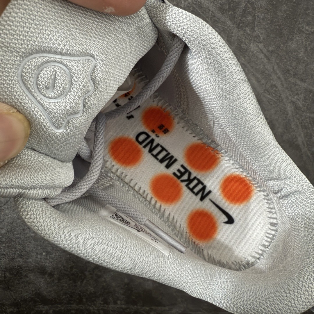 图片[6]-【正确版】Nike Mind 002 耐克 舒适柔软 科技训练鞋 黑科技产物 作为耐克首款结合神经科学研发的鞋款 它最大的设计在于鞋底 鞋底嵌有22个独立泡棉节点 上脚后能有效刺激足底触觉 搭配吸睛的外观 适合在运动后松时穿着 带来独特体验 货号： HQ4308-003 尺码： 36-45-选品中心
